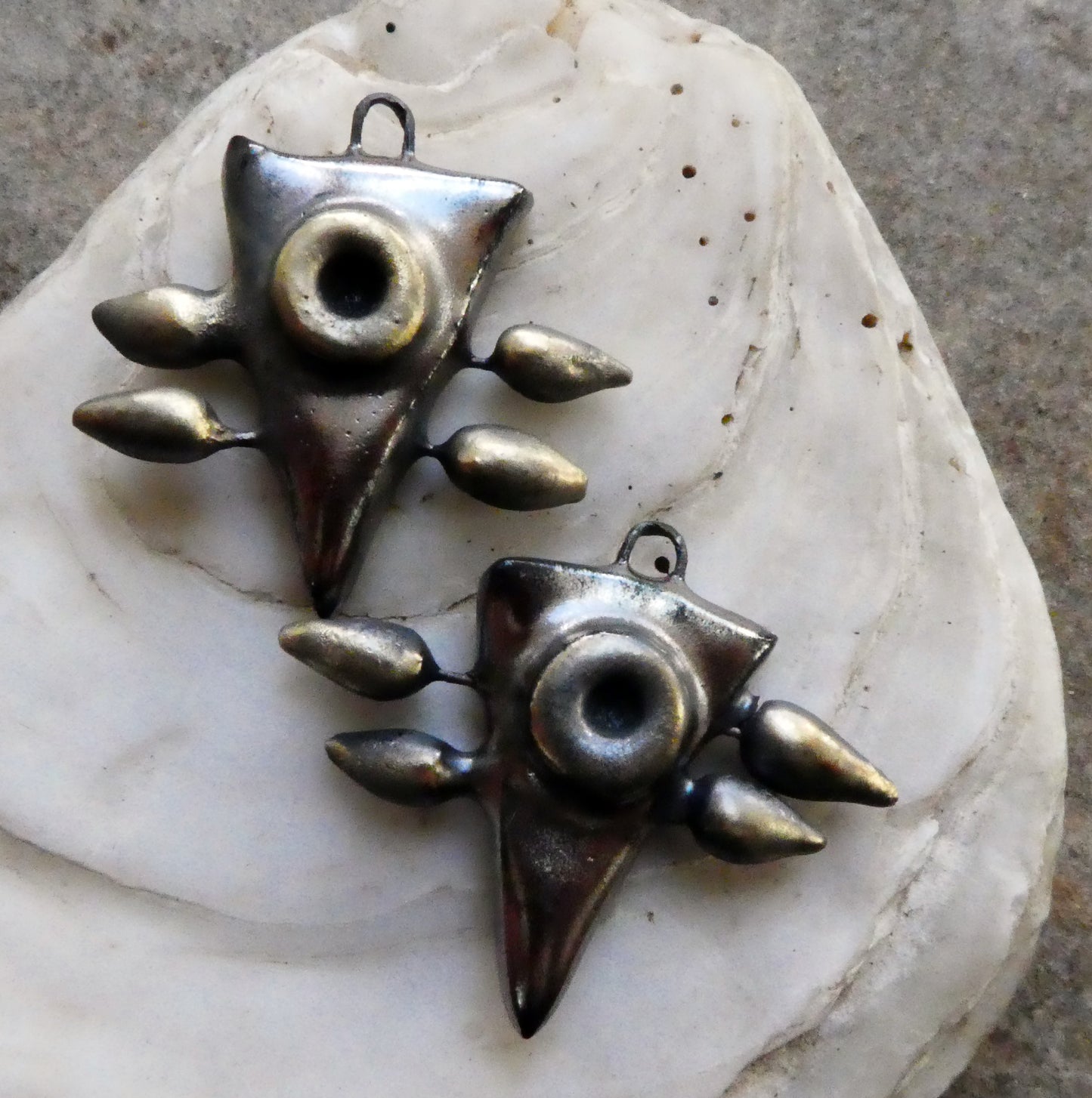 Ceramic Tribal Speared Dagger Charms - Gloria