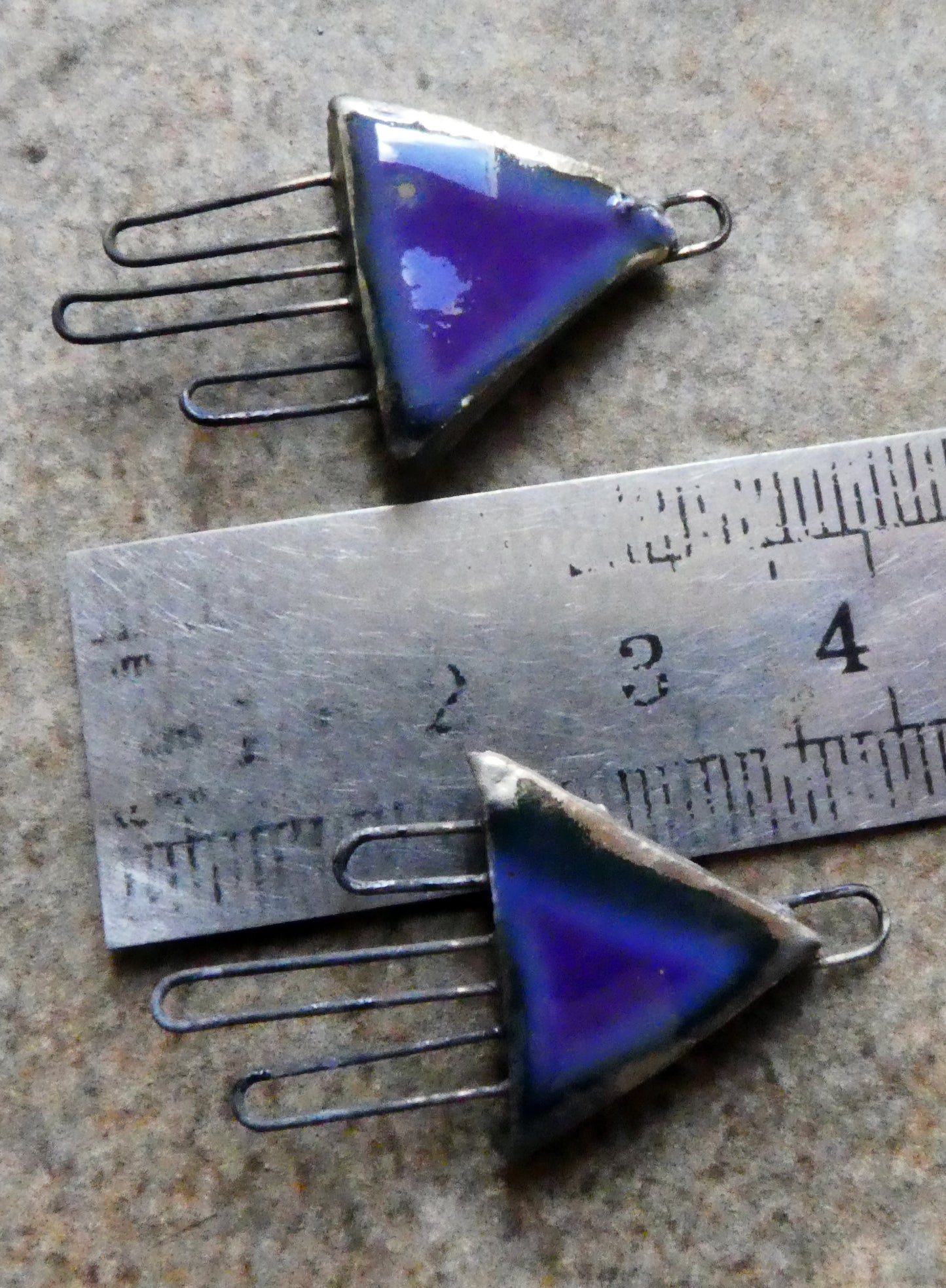 Ceramic Three Hoop Triangle Connectors -Dark Purple