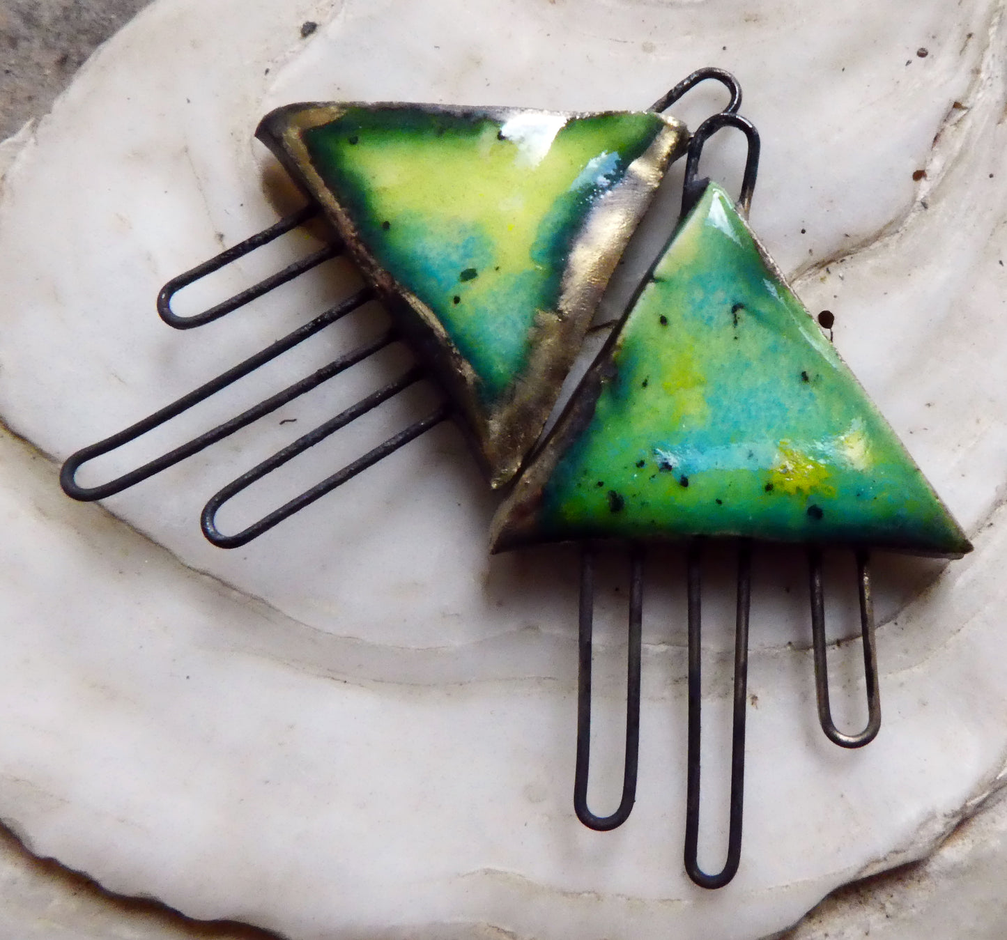 Ceramic Three Hoop Triangle Connectors - Meadow
