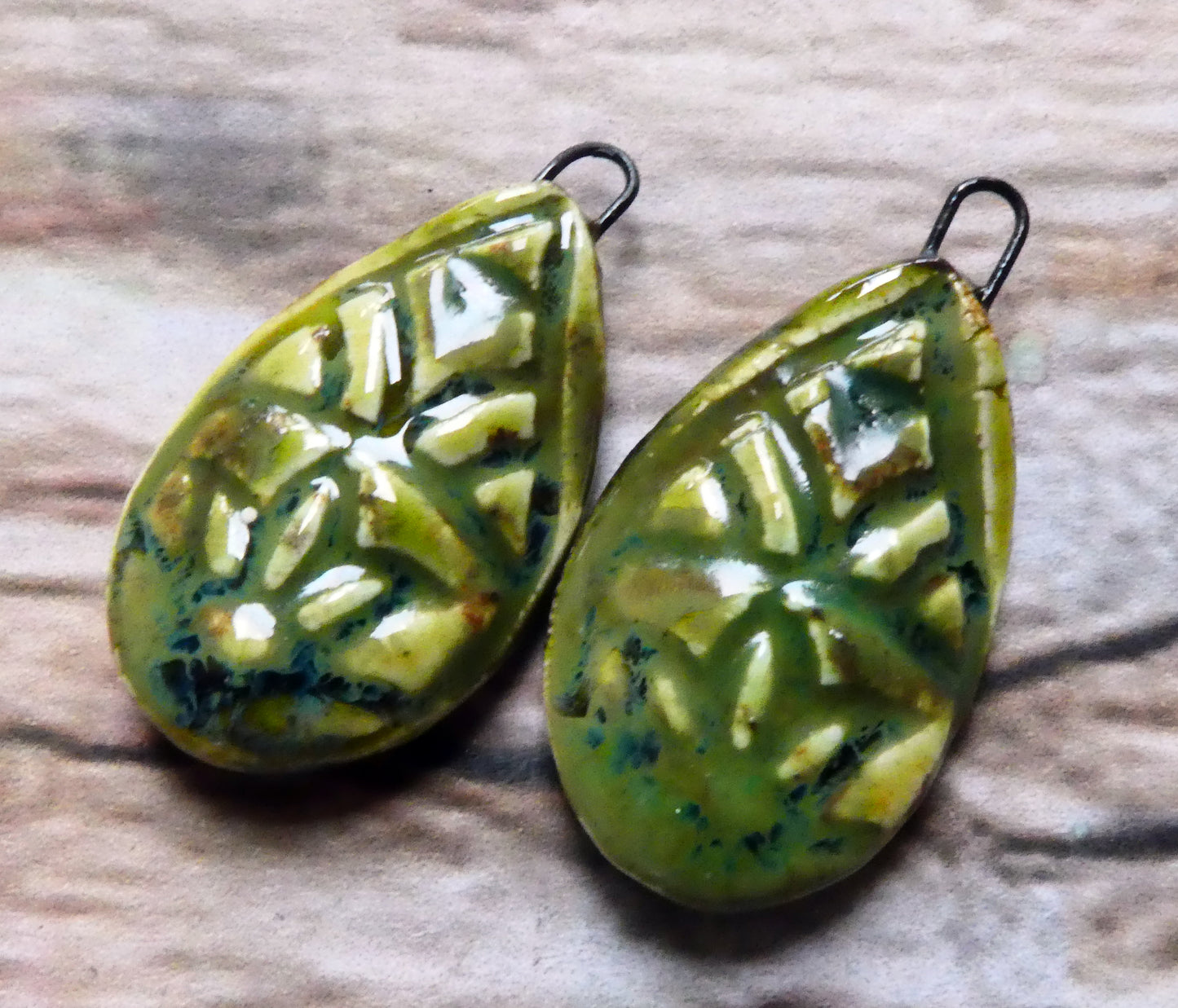 Ceramic Textured Teardrop Charms - Pagoda