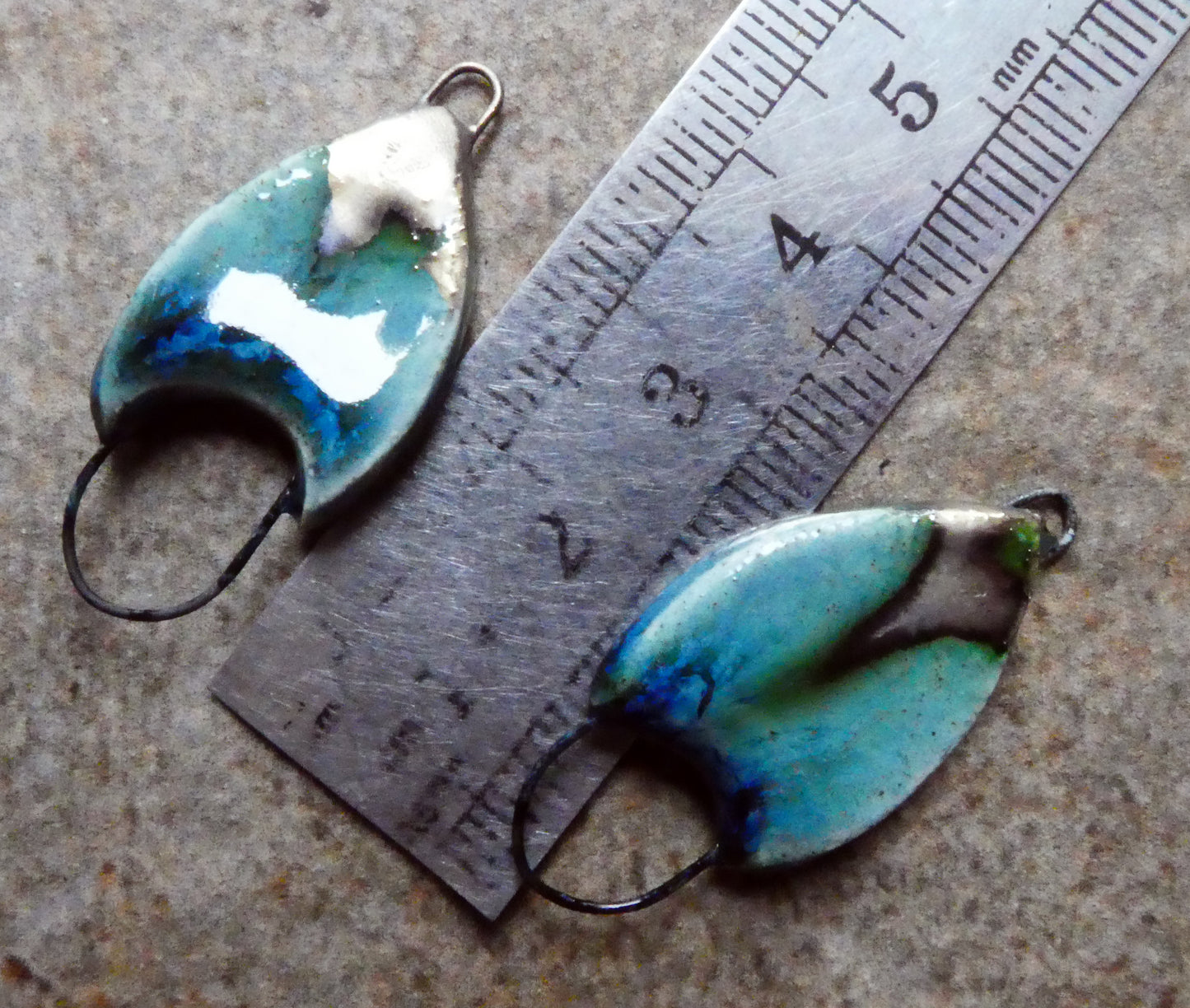 Ceramic Chevron Connectors - Bora Bora