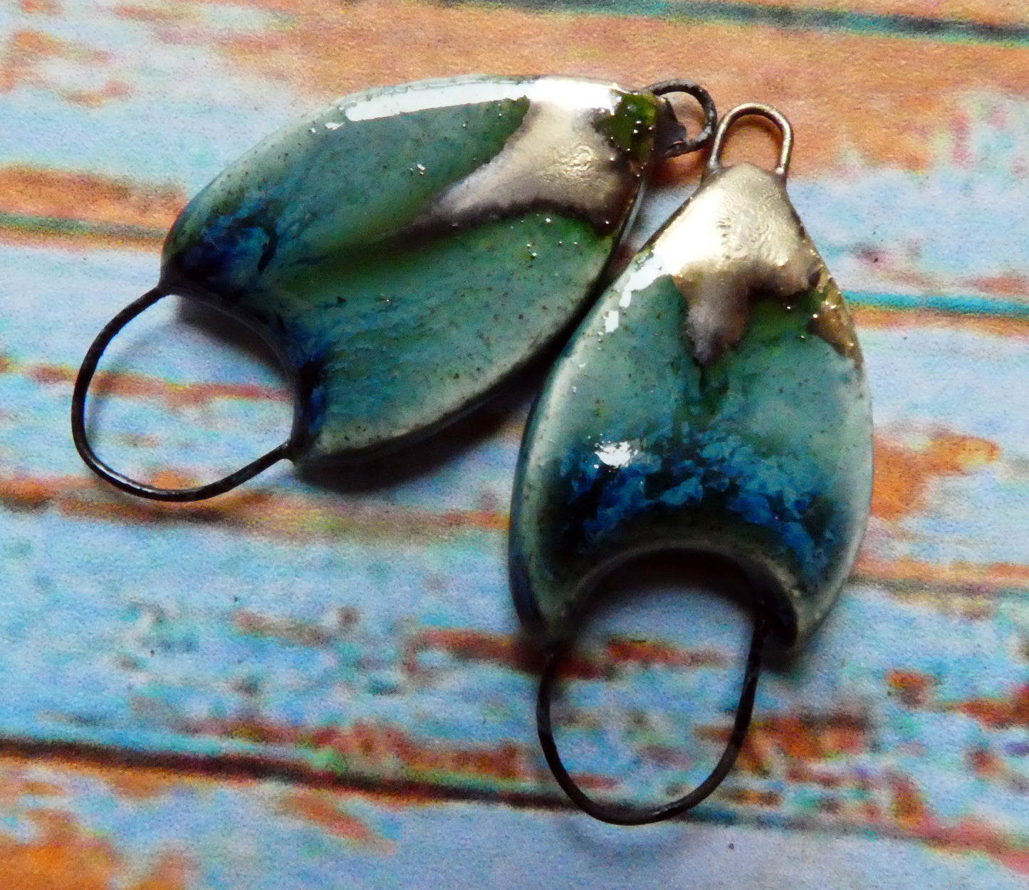 Ceramic Chevron Connectors - Bora Bora