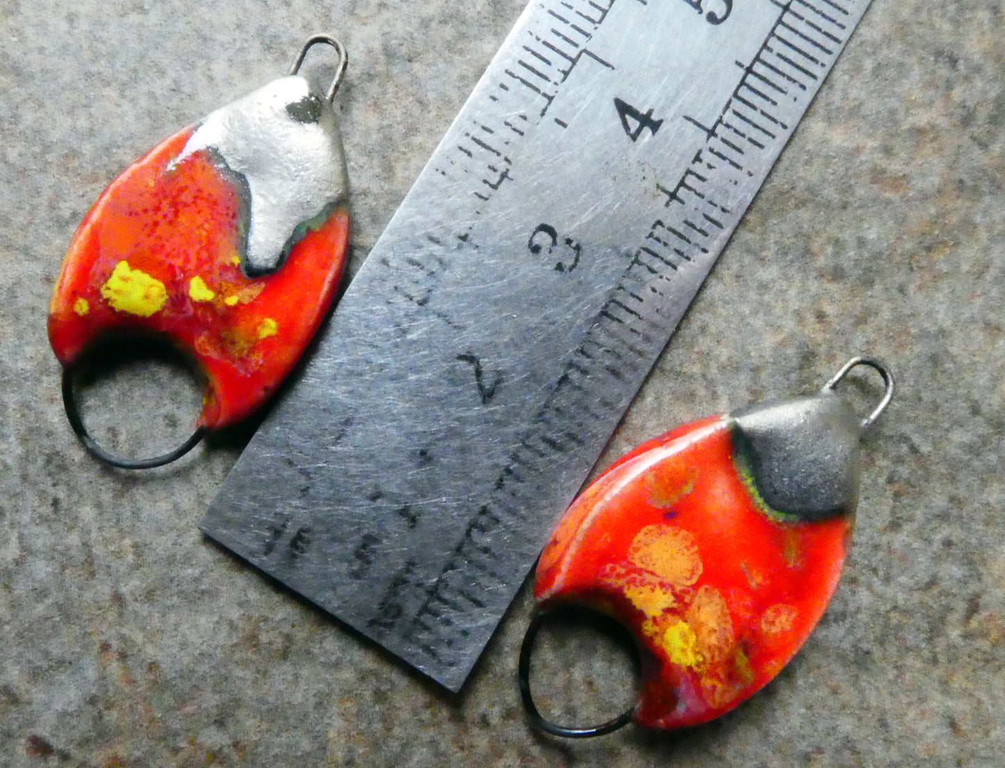 Ceramic Chevron Connectors - Firecracker