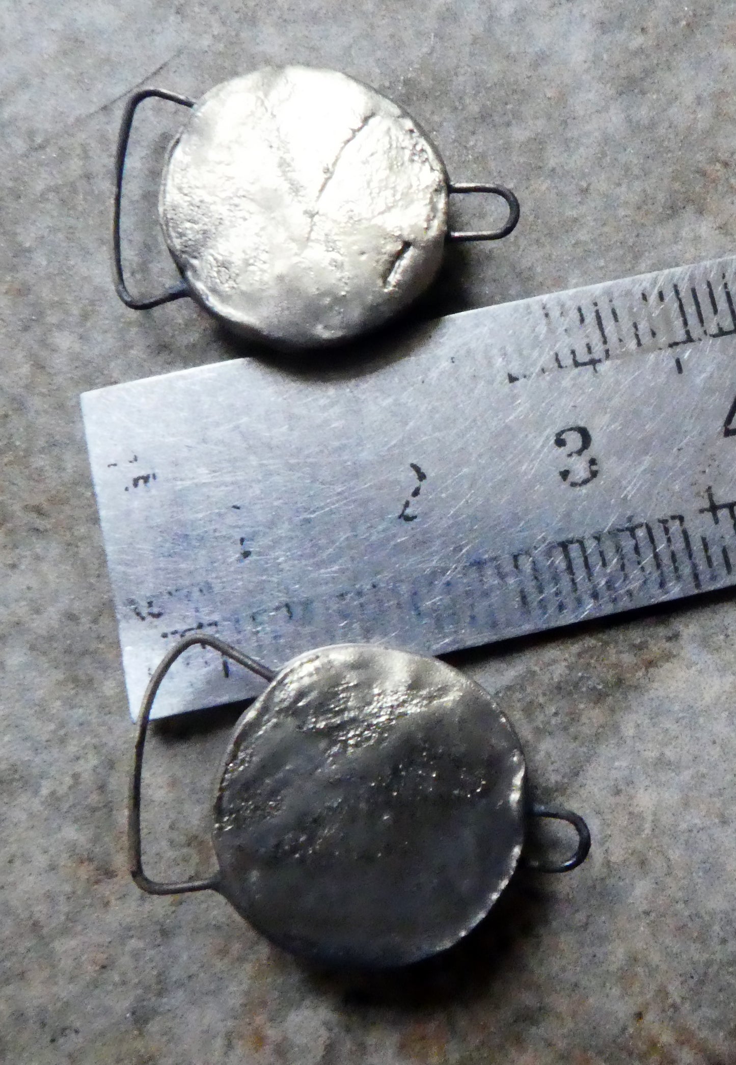 Ceramic Medium Moulded Disc Connectors - Mirror Blue