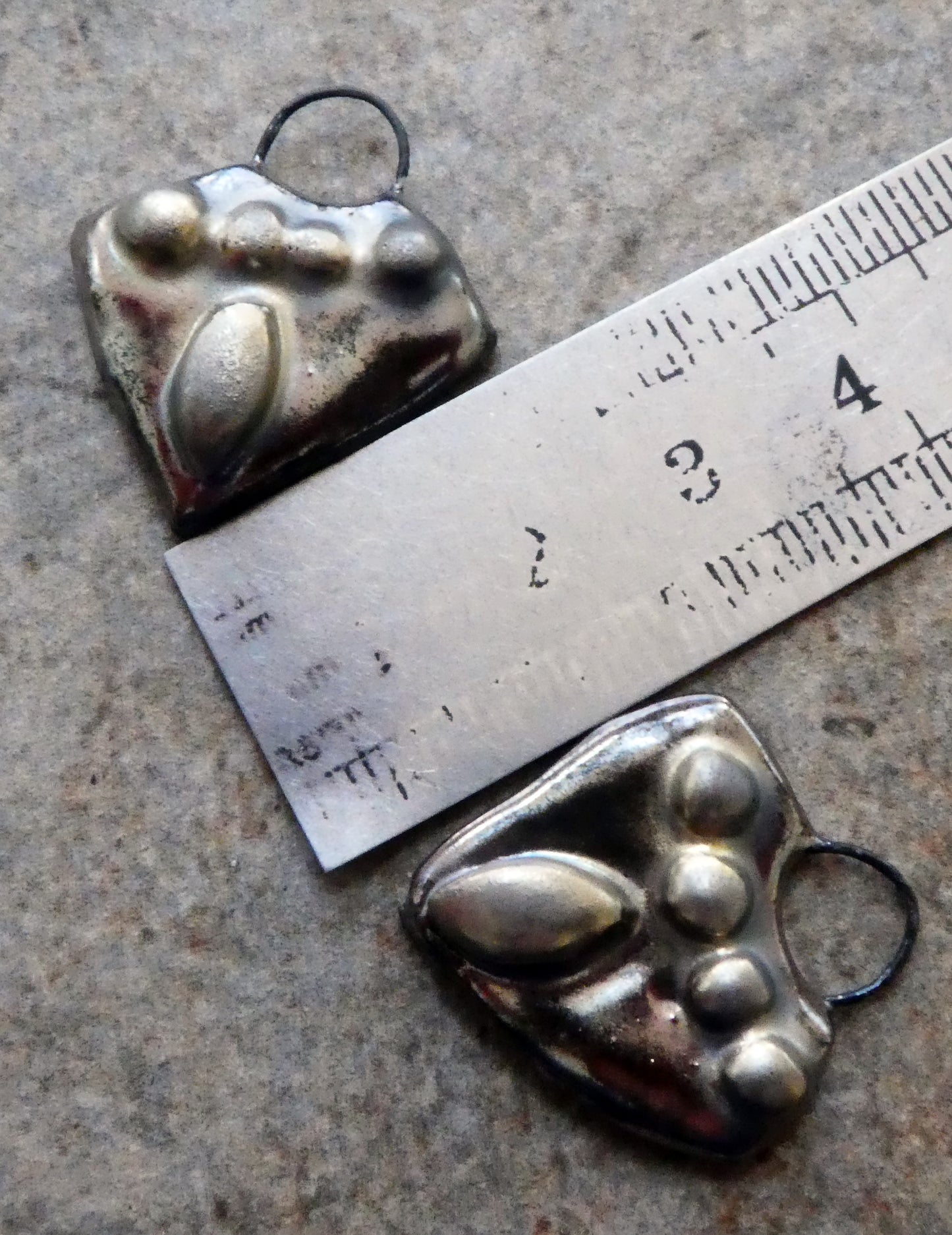Ceramic Granular Shield Earring Charms - Gloria