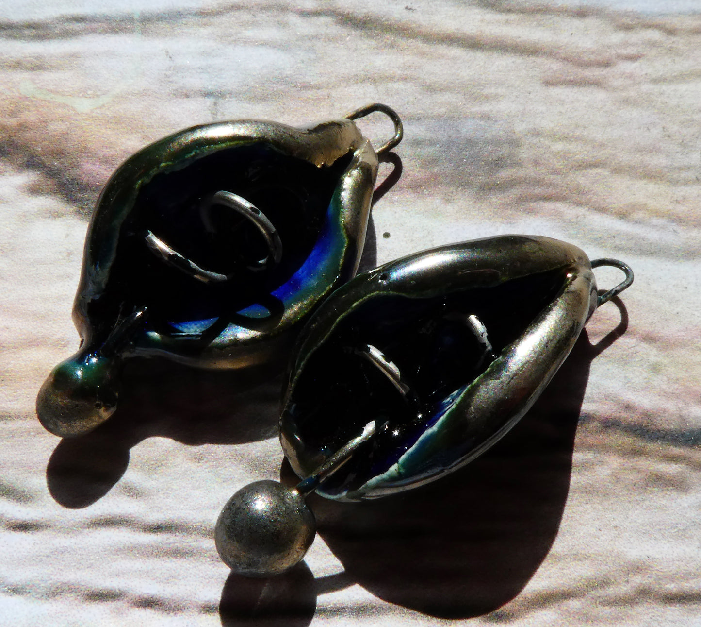 Ceramic Springy in the Middle Charms -Mirror Blue