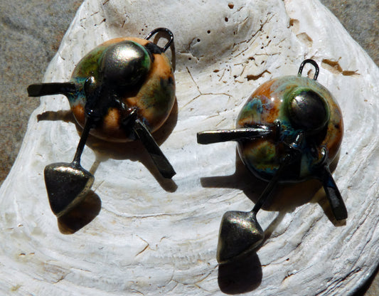Ceramic Round Shield Charms - Oriental Caramel