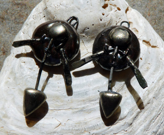Ceramic Round Shield Charms - Gloria