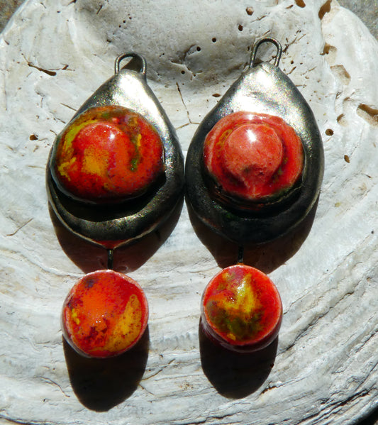 Ceramic Moulded Teardrop Dangles - Firecracker