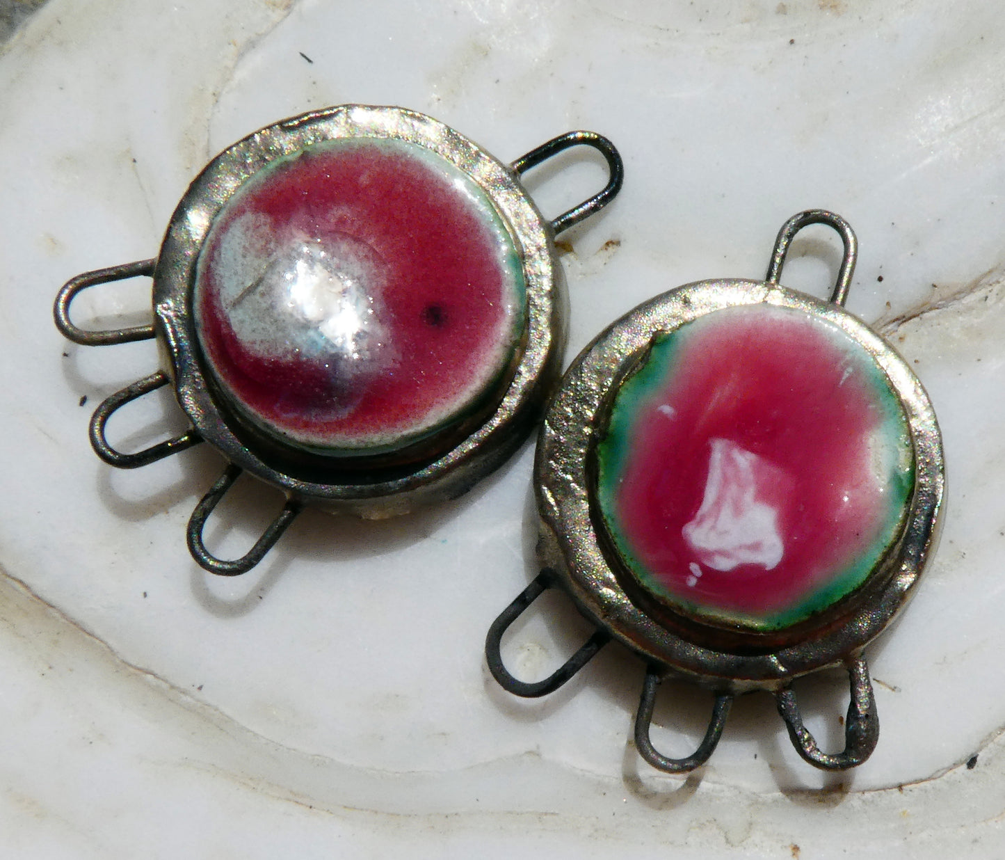 Ceramic Three Hoop Moulded Disc Connectors -Oriental Princess