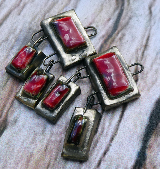 Ceramic Moulded Rectangle Trio Dangles -Pillar Box