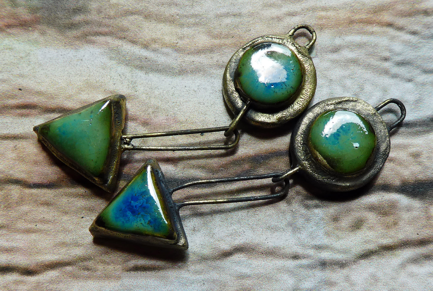 Ceramic Moulded Disc and Triangle Dangles - Blue Azure