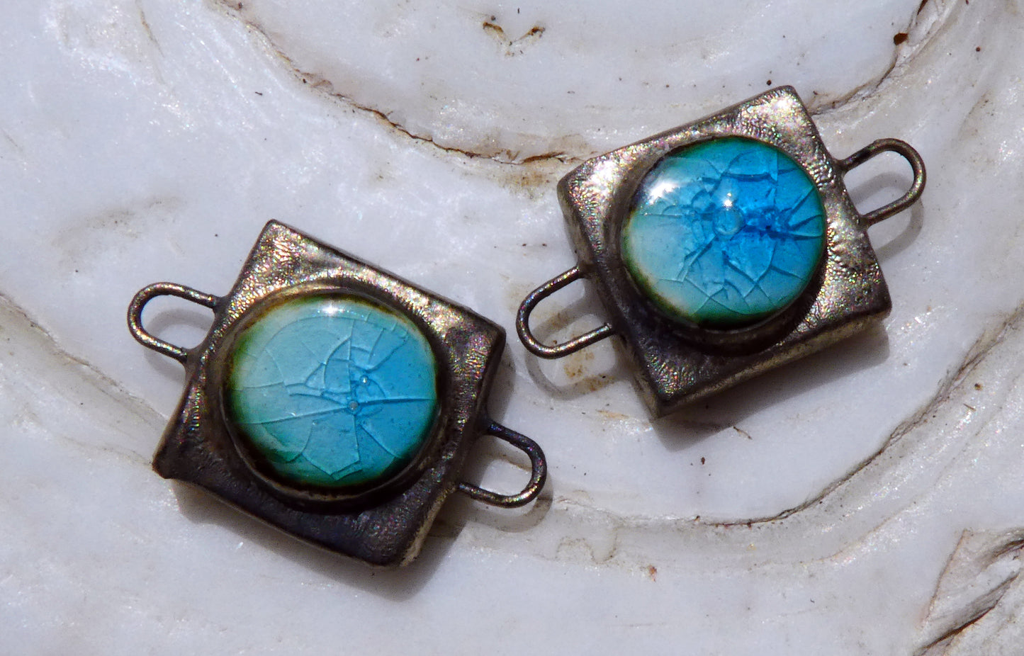 Ceramic Little Moulded Square Connectors -Turquoise Crackle