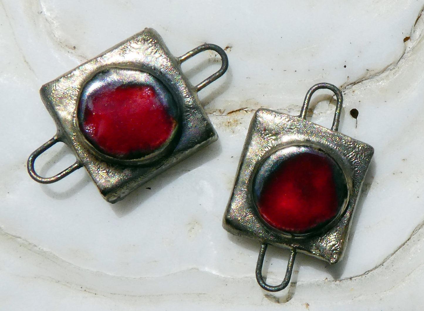 Ceramic Little Moulded Square Connectors -Red