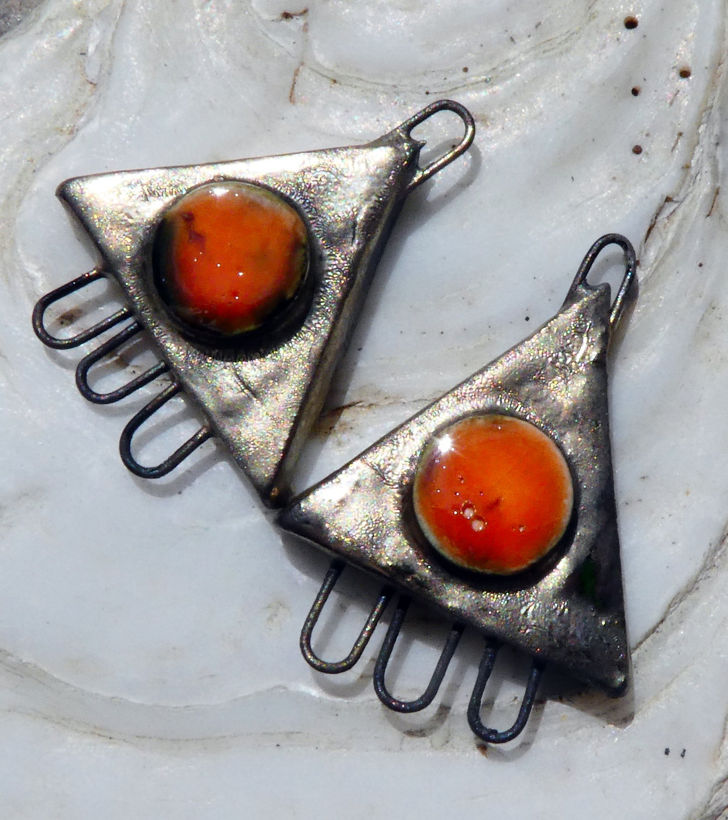 Ceramic Moulded Three Hoop Triangle Connectors - Wildfire