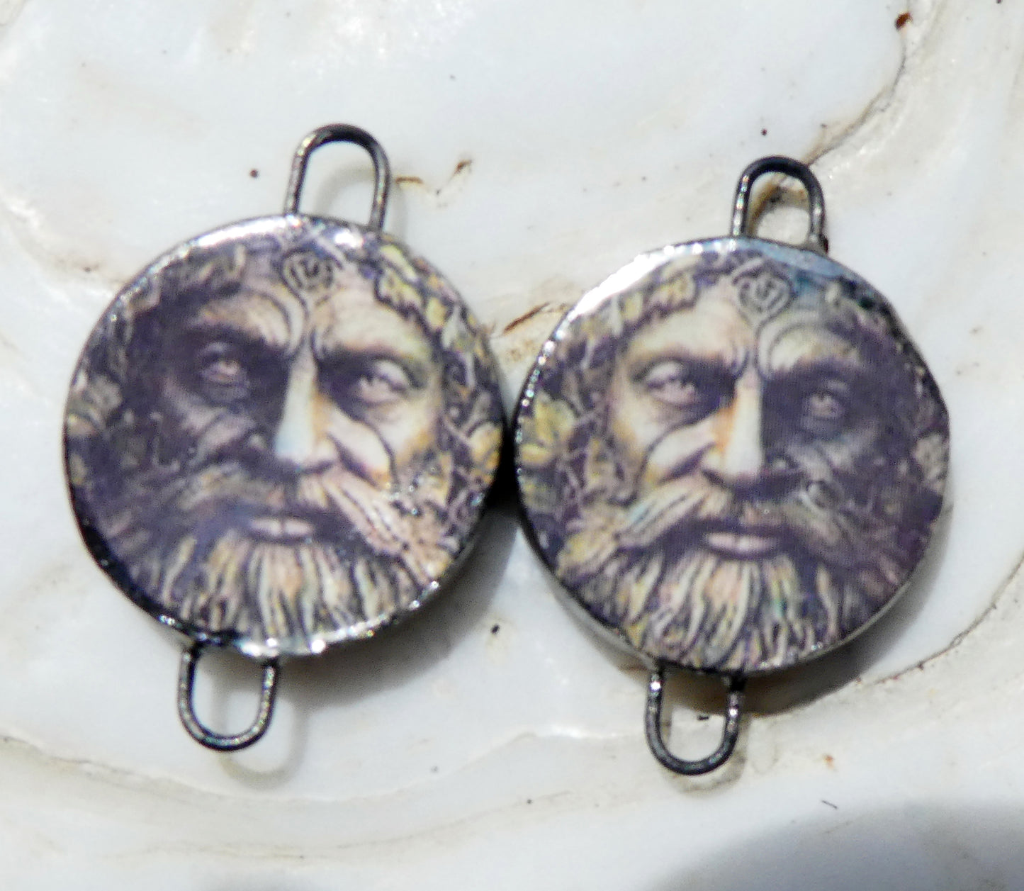 Ceramic Green Man Decal Disc Connectors - #6