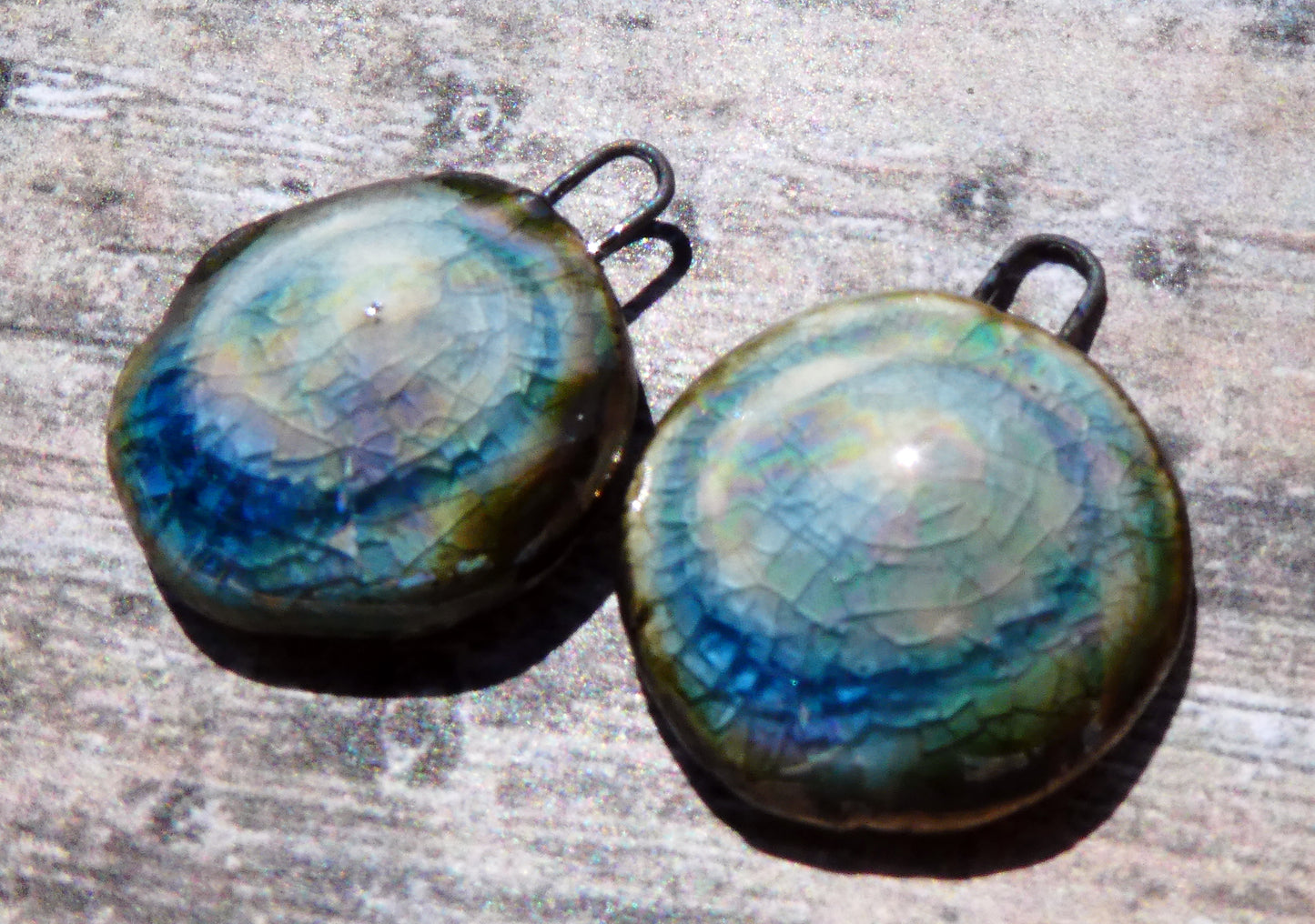 Ceramic Lustrous Button Shell Textured Charms-Water