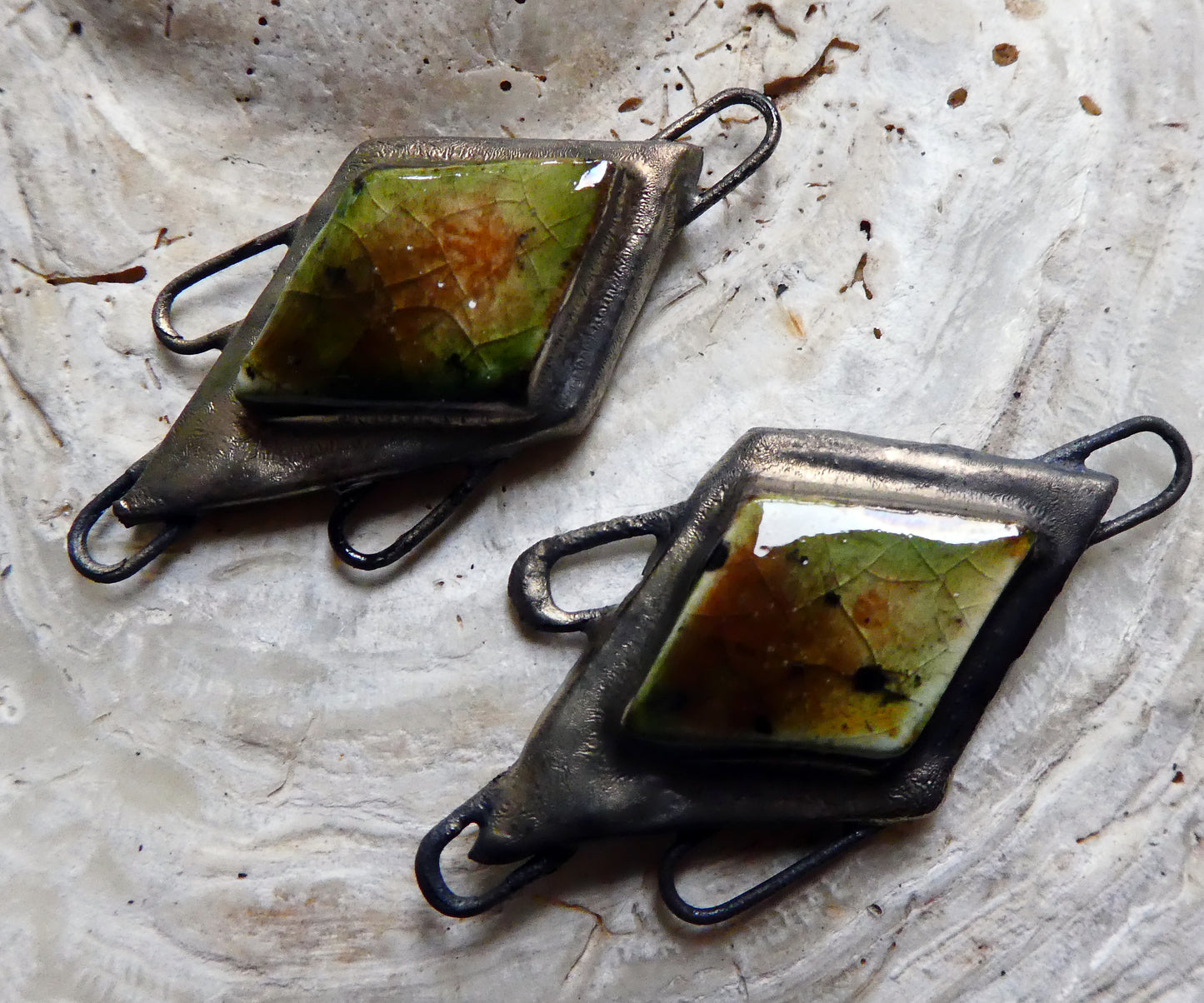 Ceramic Moulded Diamond Connectors-Safari