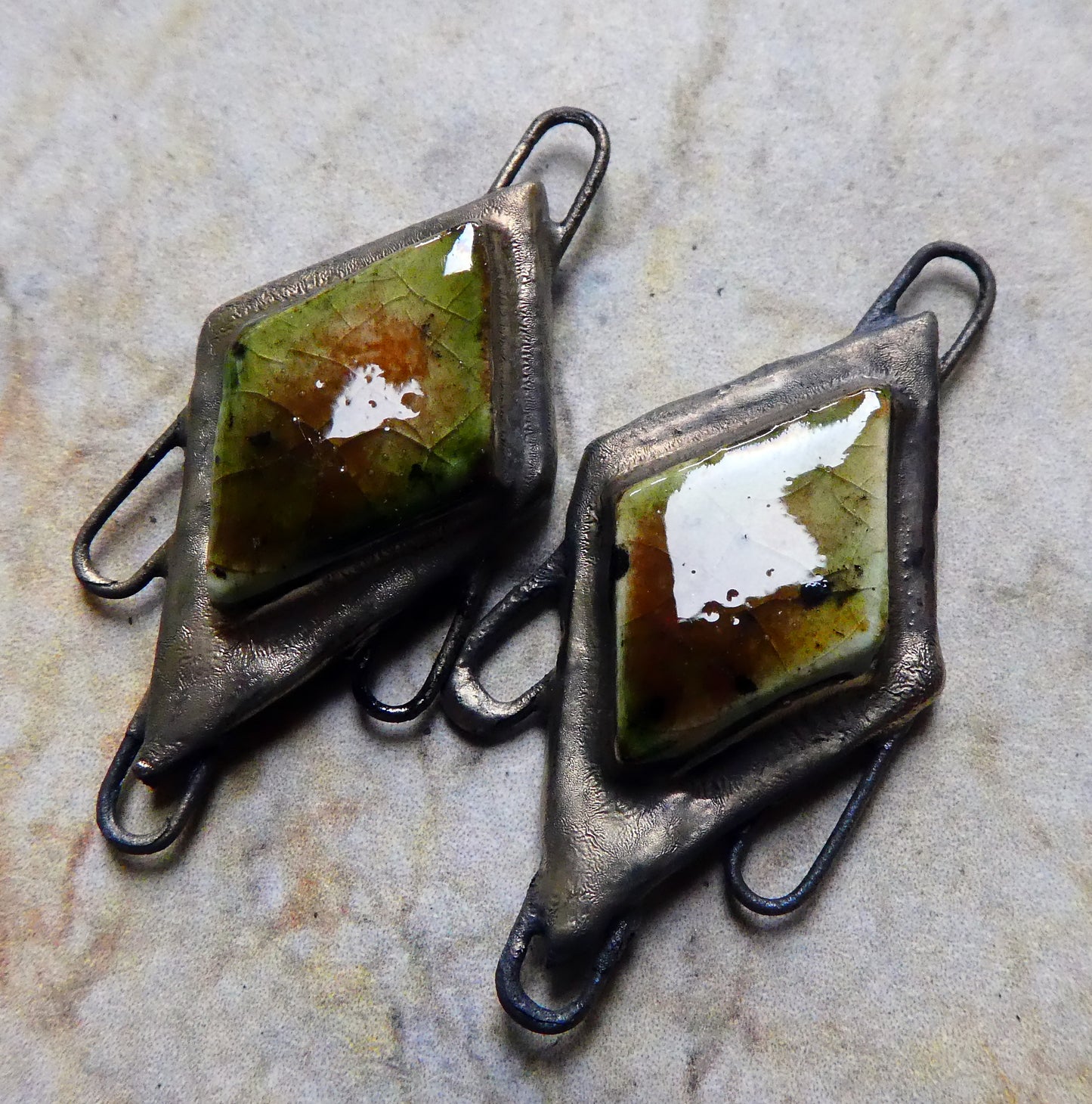 Ceramic Moulded Diamond Connectors-Safari