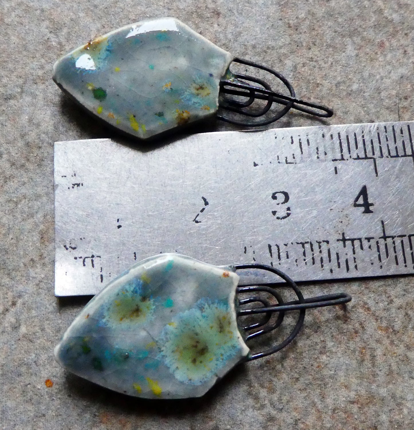 Ceramic Multi Hoop Pointed Charms -Mountain Moss