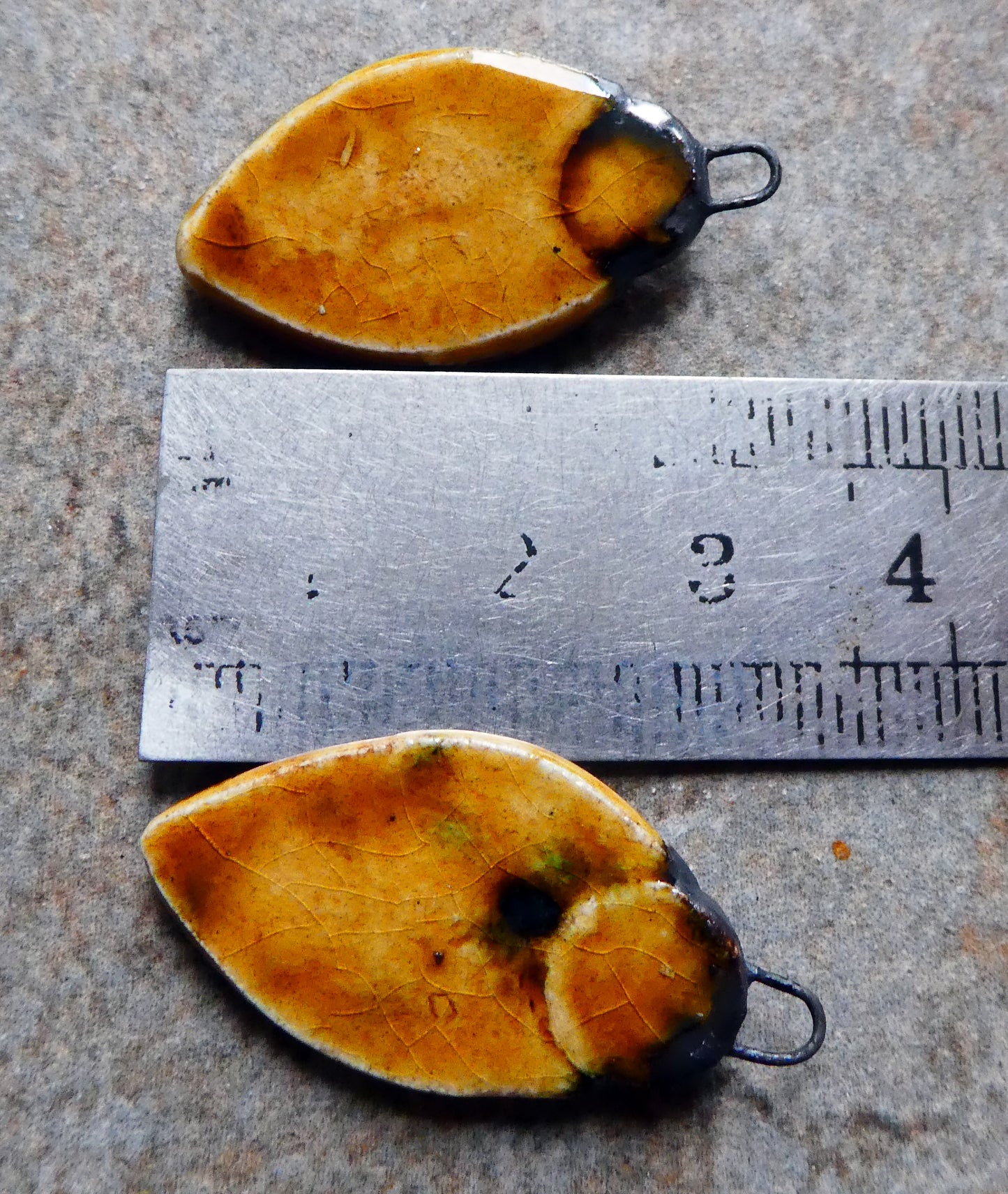 Ceramic Decorative Pointy Charms - Cognac