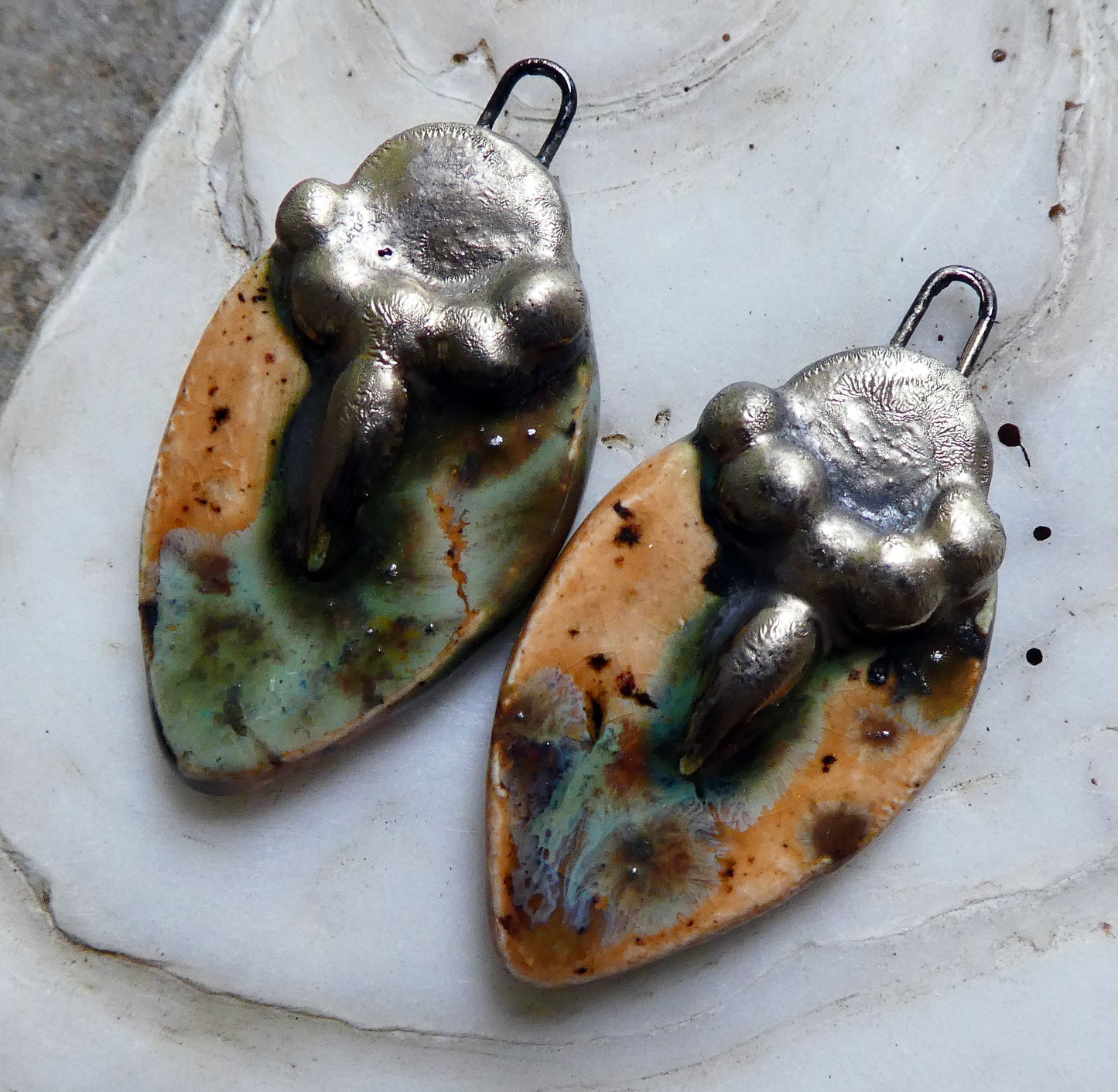 Ceramic Decorative Pointy Charms - Oriental Caramel