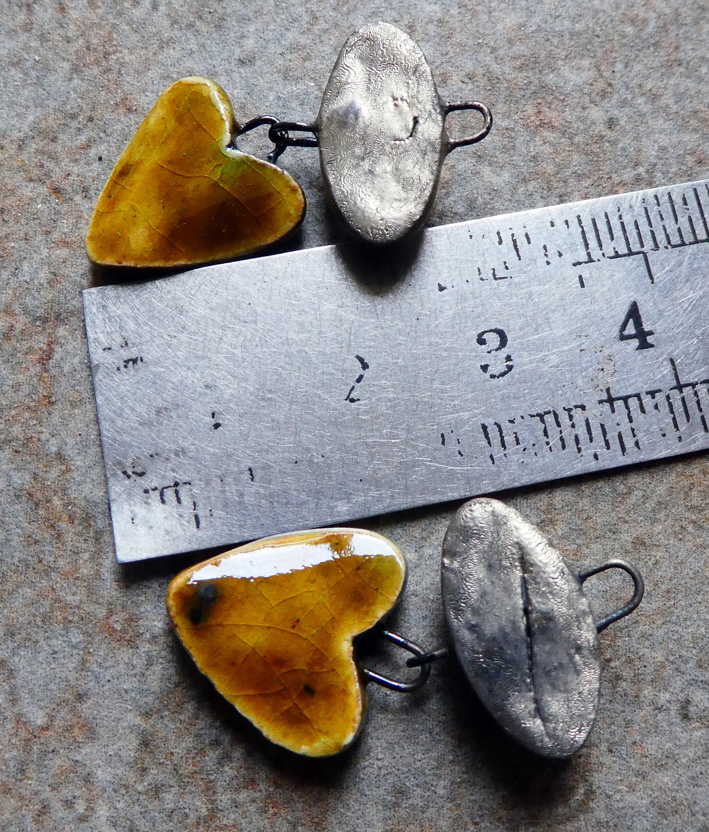 Ceramic Moulded Oval and Leaf Dangles - Billabong