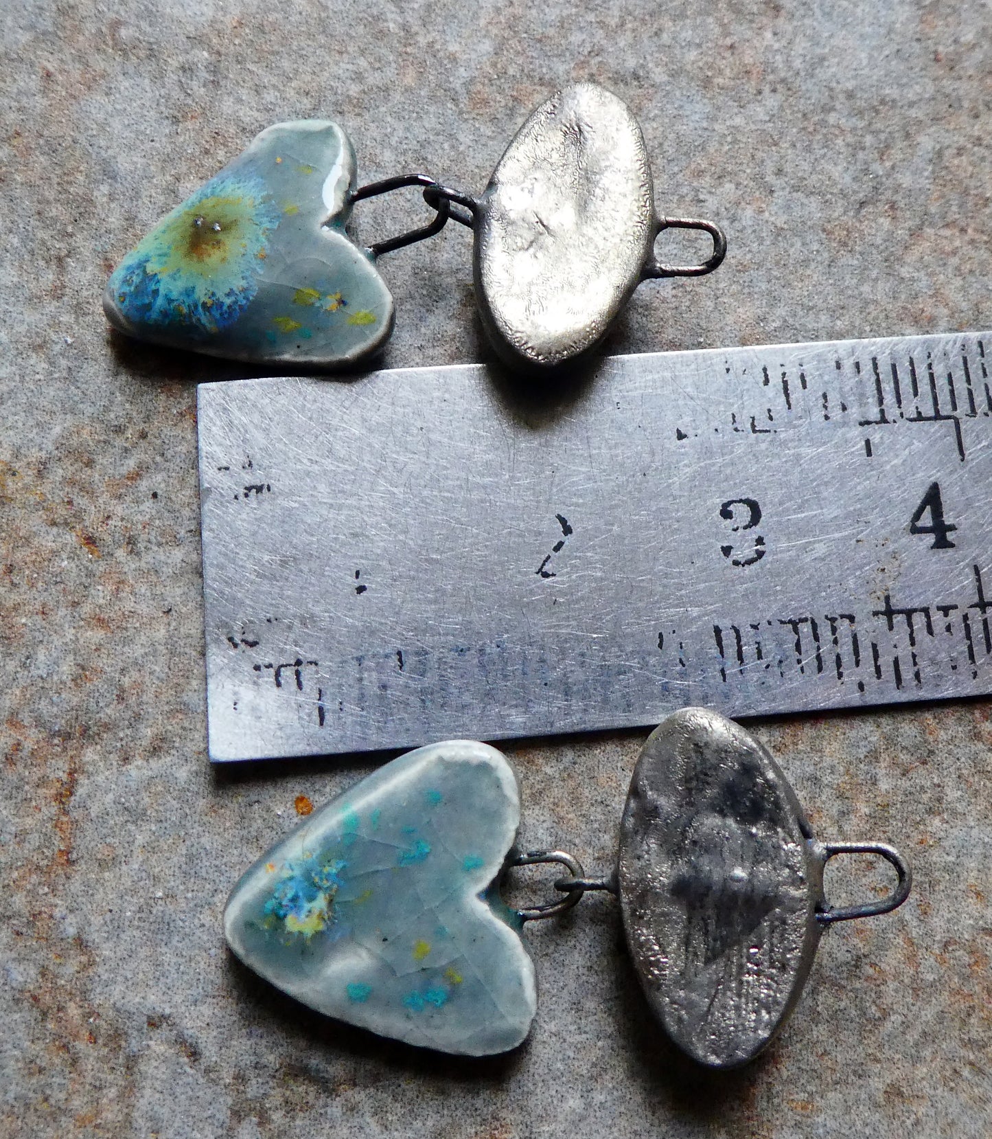 Ceramic Moulded Oval and Leaf Dangles - Mountain Moss