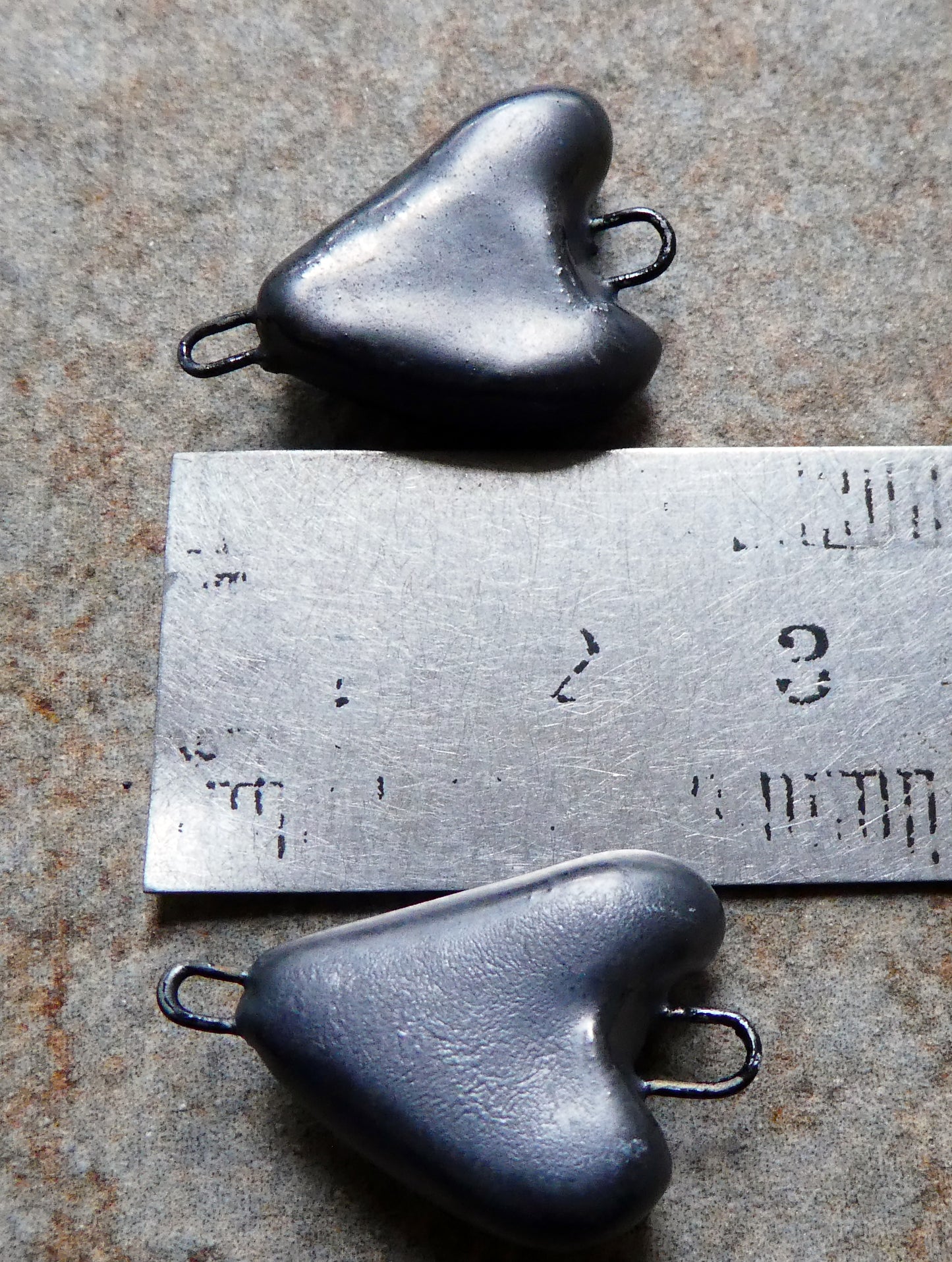 Ceramic Slashed Heart Charms - Pewter