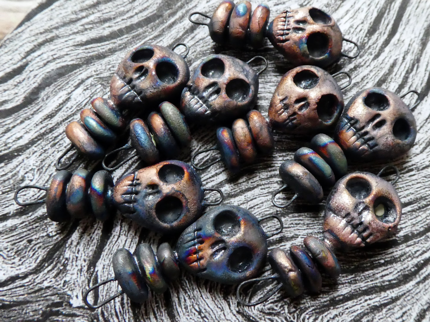 Ceramic Skull Connectors - Scorched