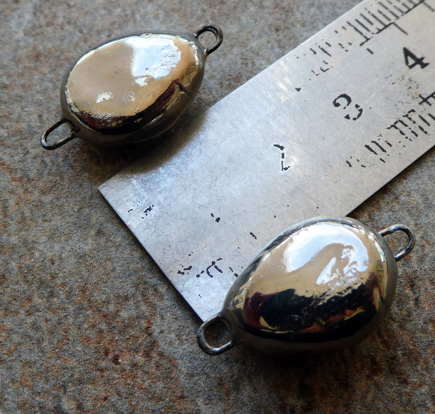 Ceramic Skull Earring Connectors -Platinum Lustre