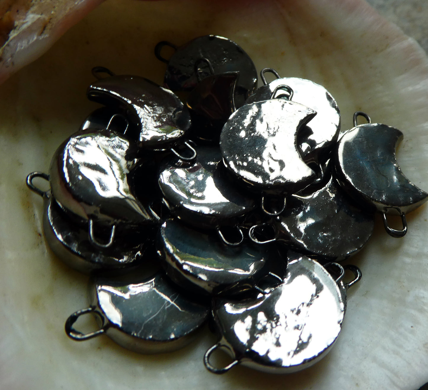 Ceramic Crescent Moon Earring Connectors -Platinum Lustre