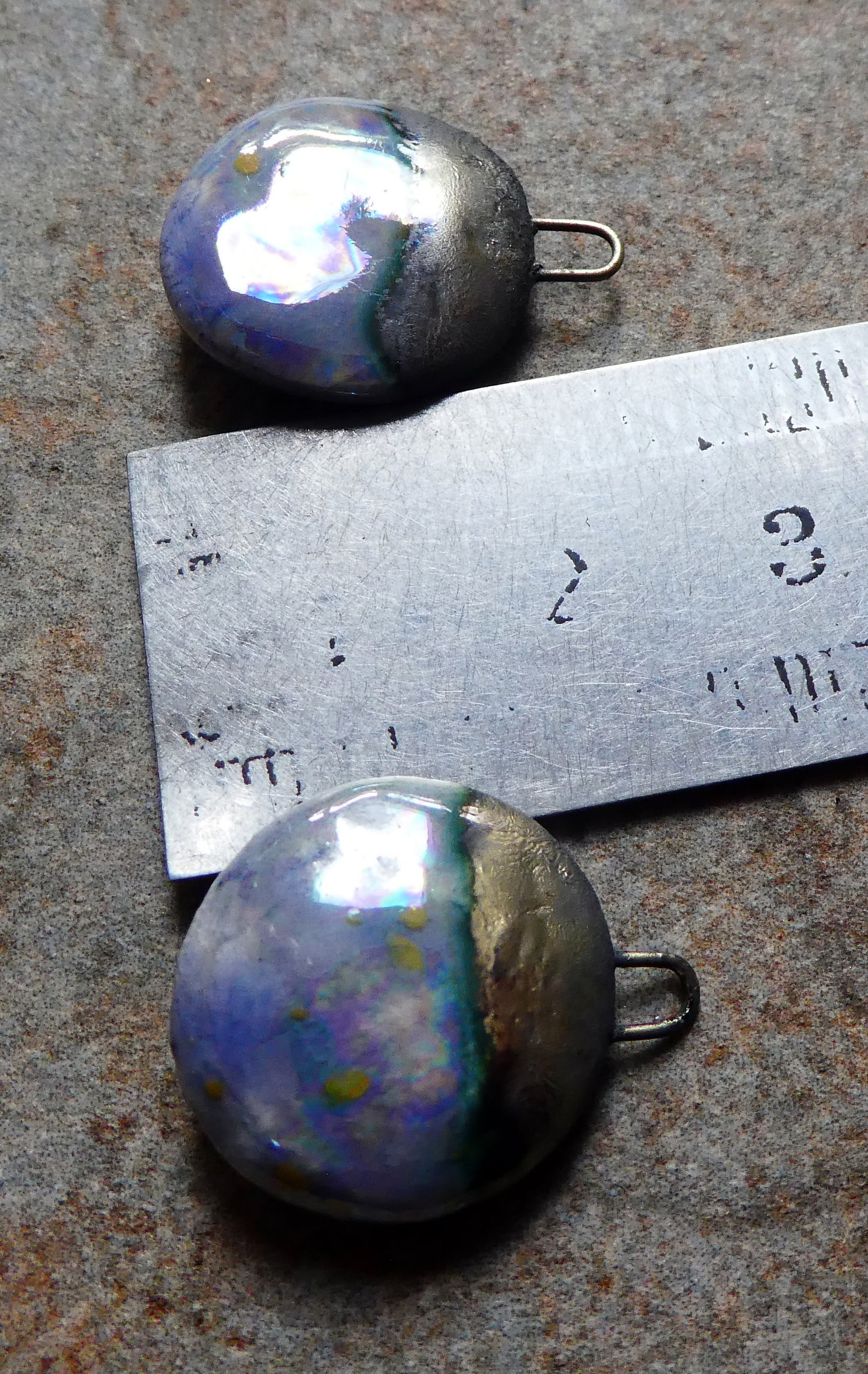 Ceramic Lustrous Disc Drops - Peritwinkle