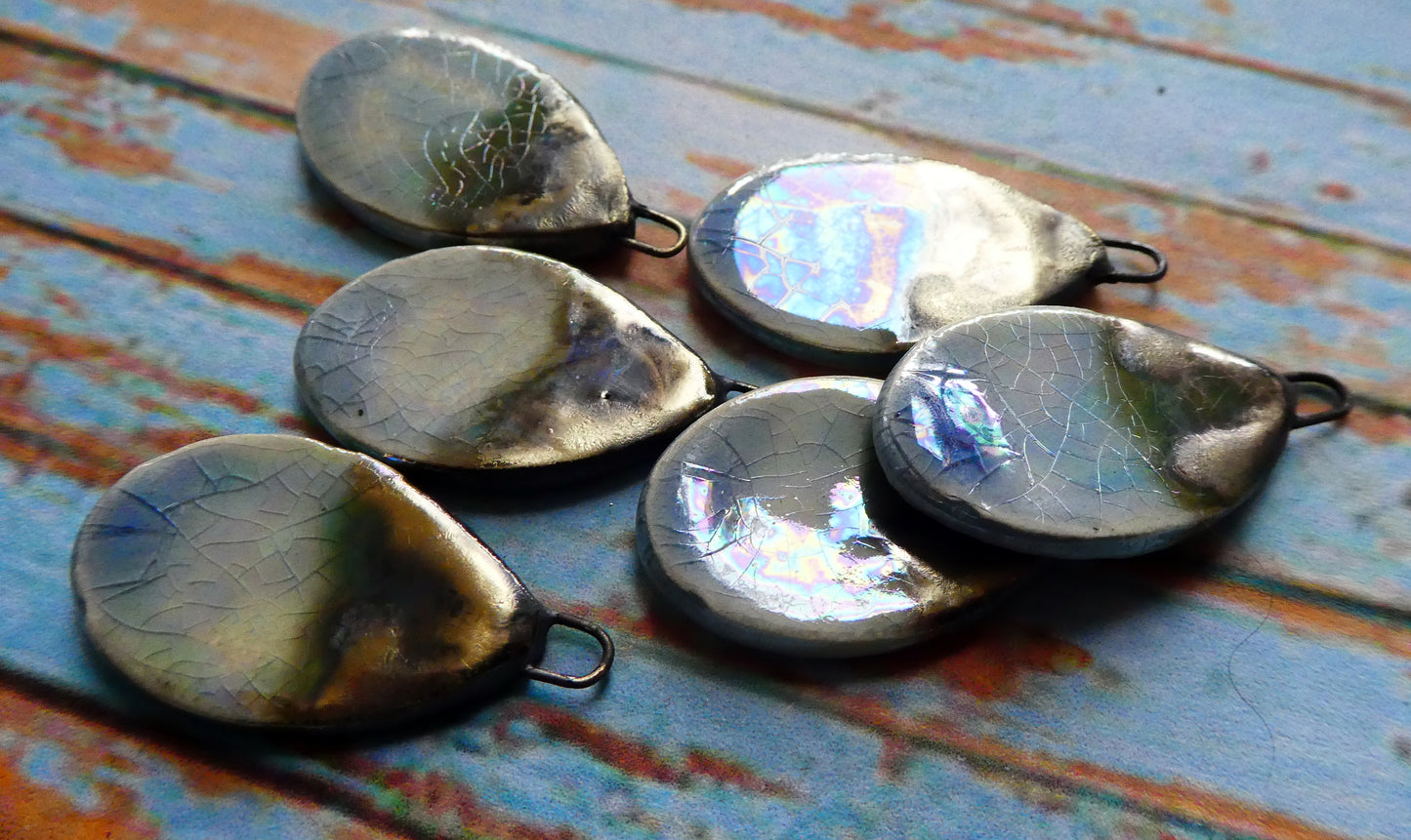 Ceramic Lustrous Flat Teardrop Drops - Moonscape Crackle