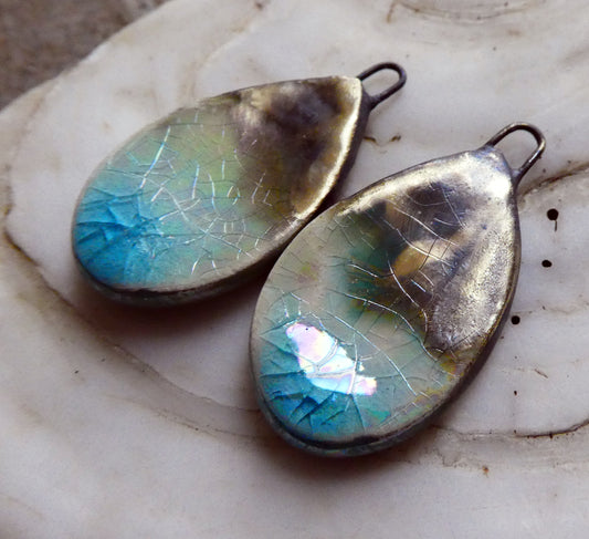 Ceramic Lustrous Flat Teardrop Drops - Aquamarine Crackle