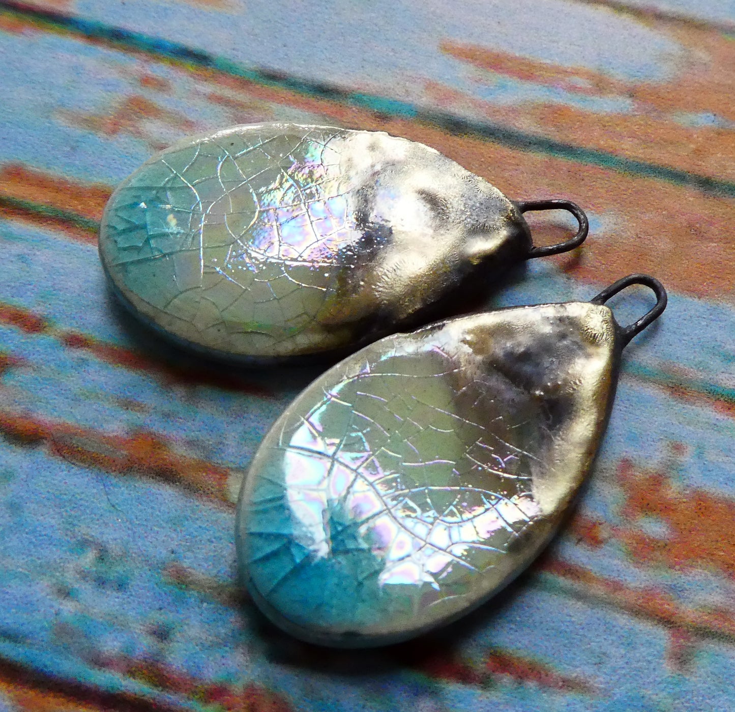 Ceramic Lustrous Flat Teardrop Drops - Aquamarine Crackle