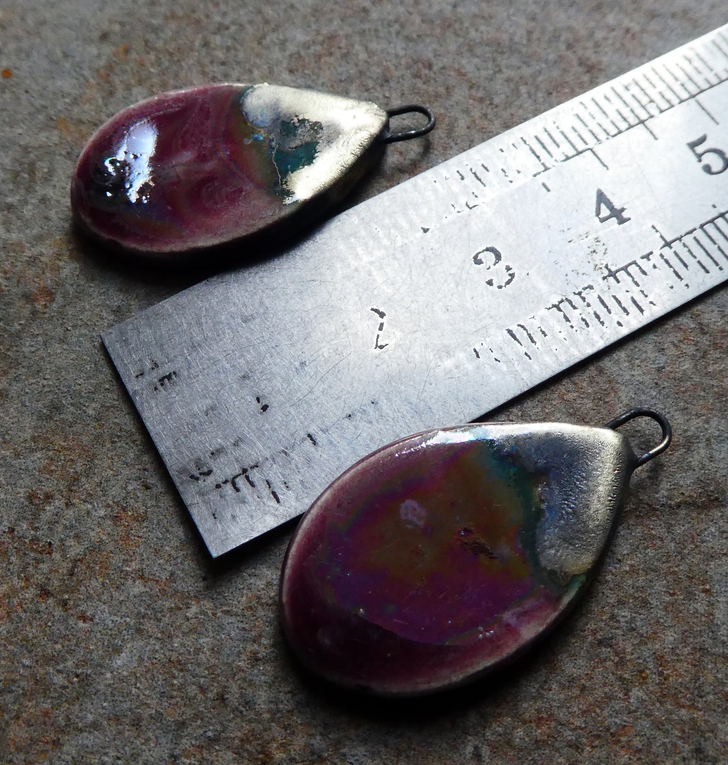 Ceramic Lustrous Flat Teardrop Drops - Plum Passion