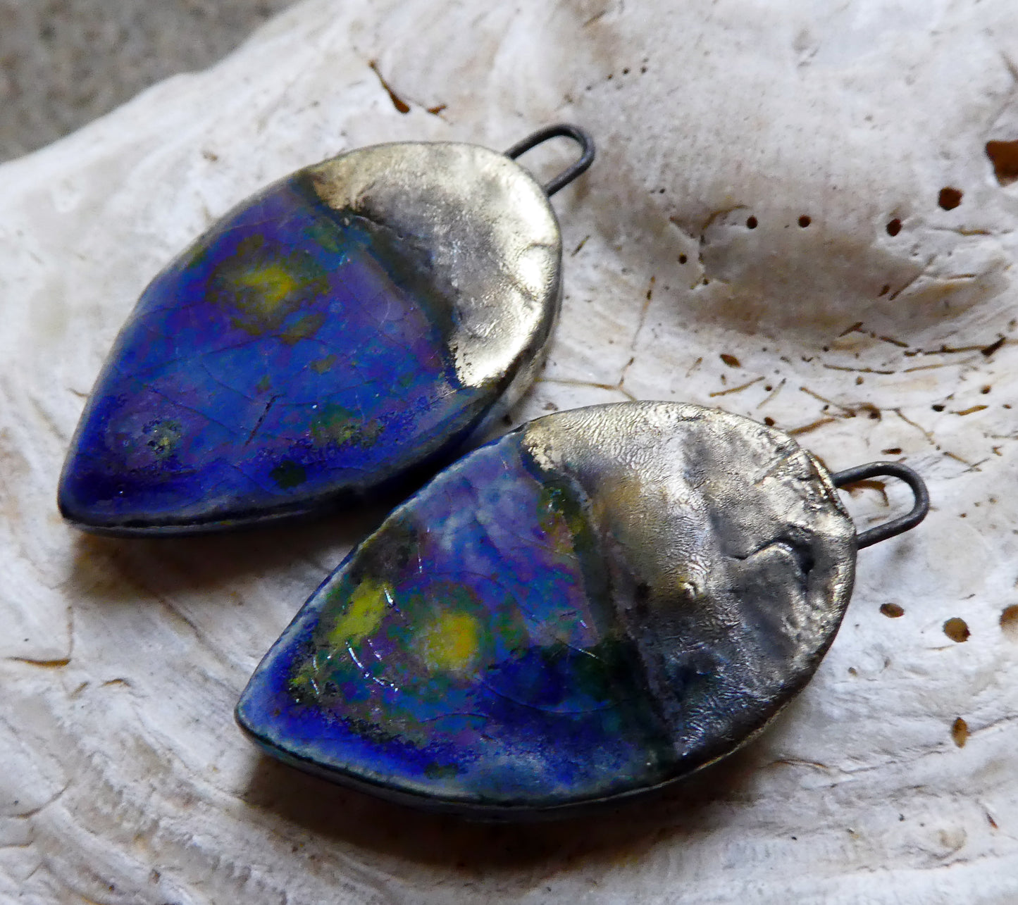 Ceramic Lustrous Flat Leaf Drops -Starry Night