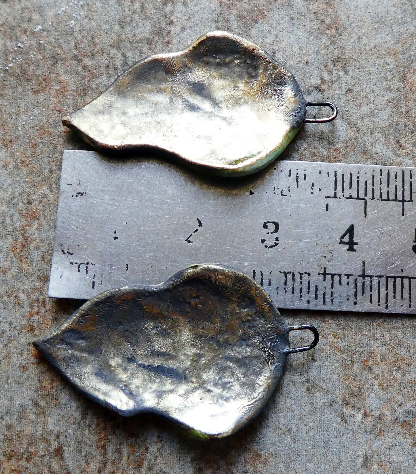 Ceramic Super Slim Autumn Leaf Charms #20