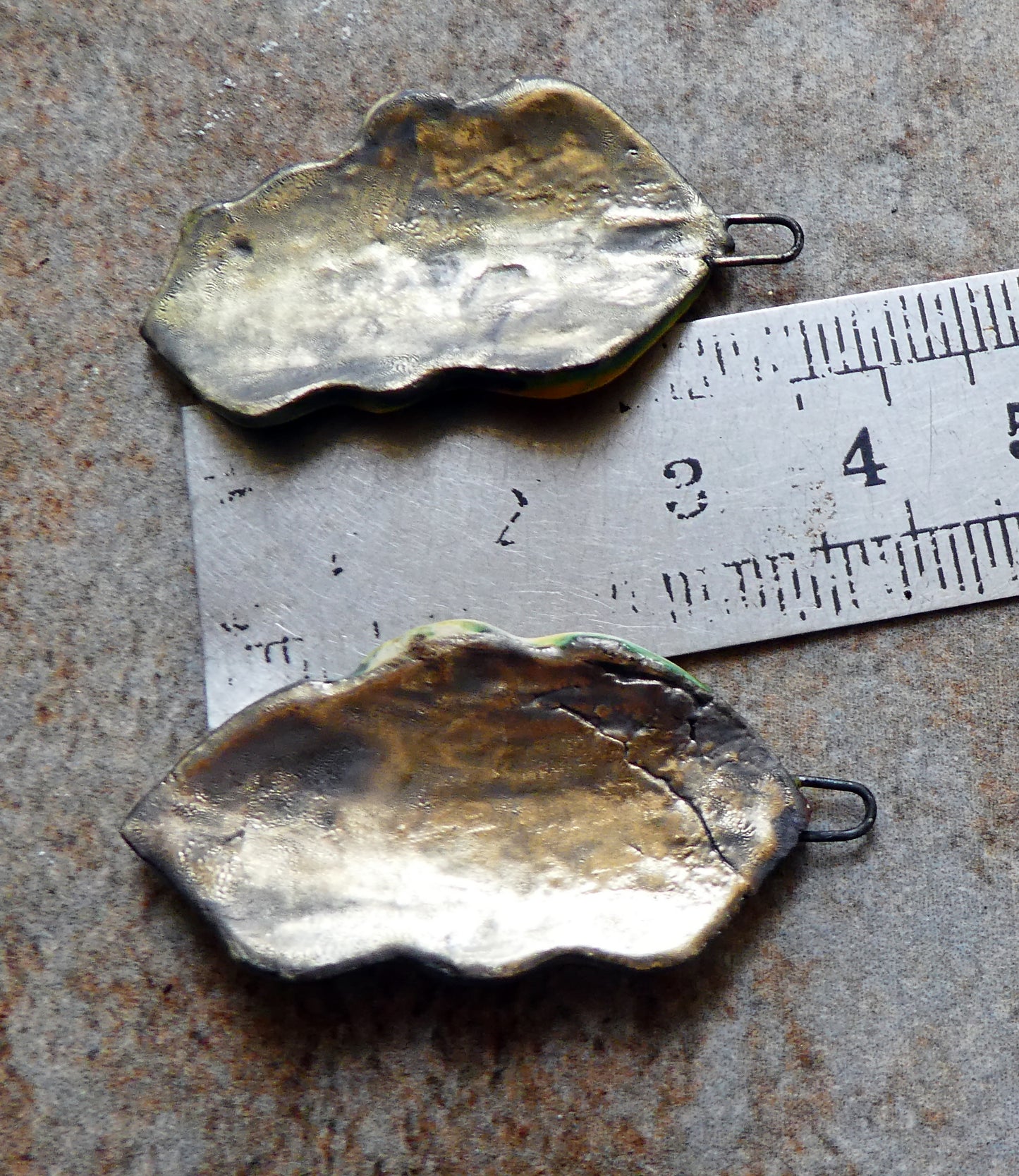 Ceramic Super Slim Autumn Leaf Charms #25