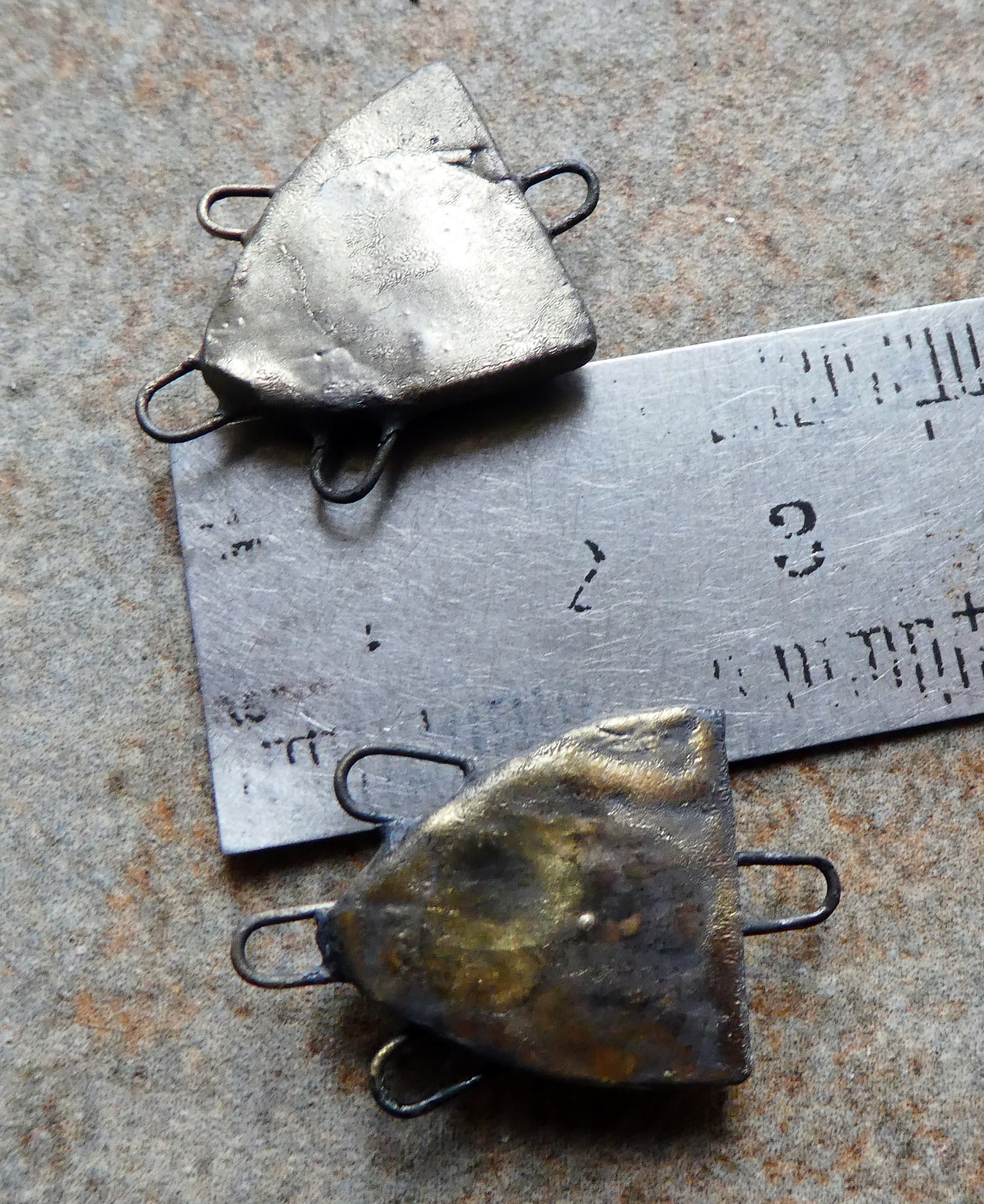 Ceramic Moulded Shield Connectors -Firecracker