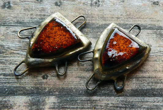 Ceramic Moulded Shield Connectors - Amber Sparks