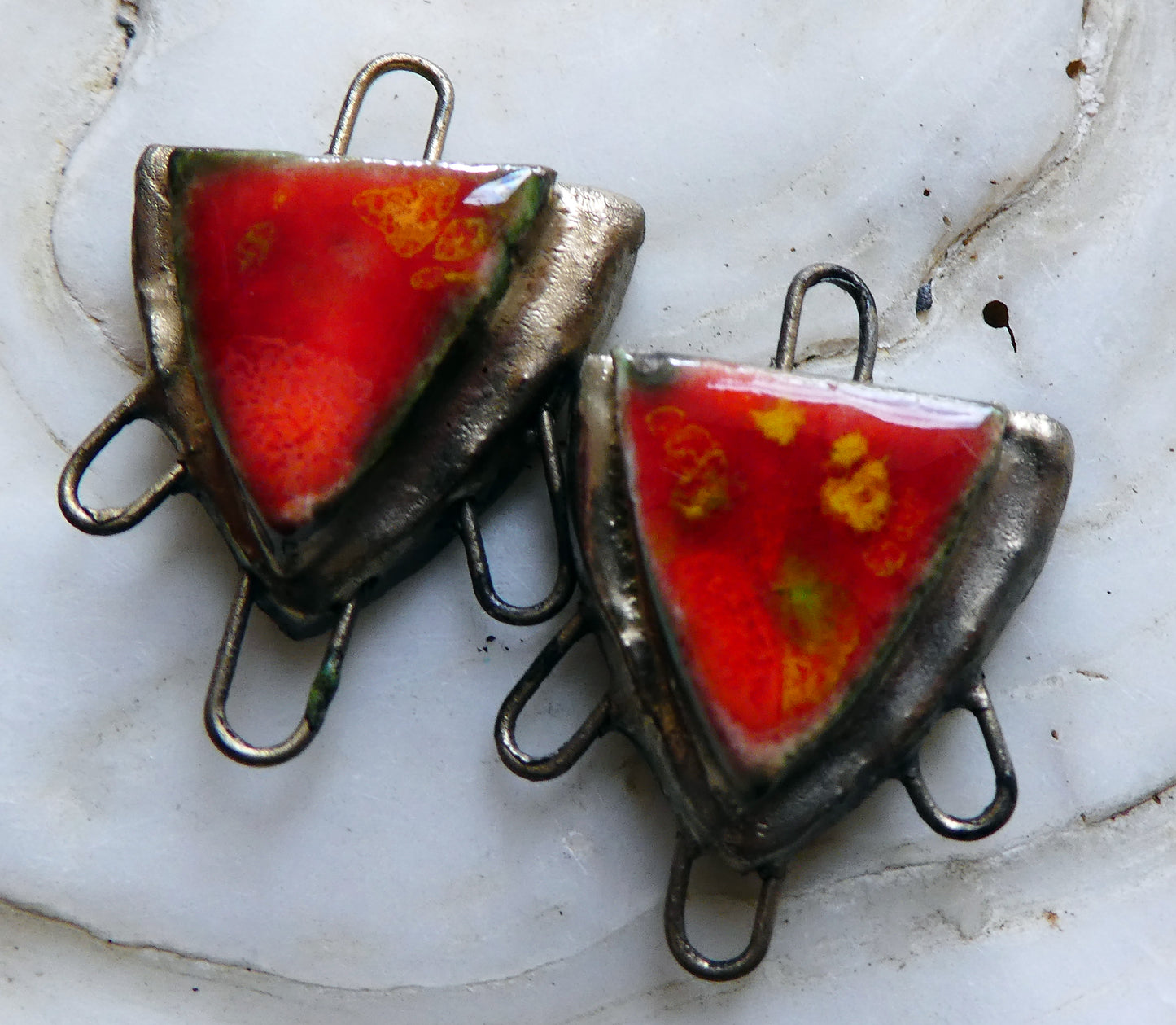 Ceramic Moulded Shield Connectors -Firecracker