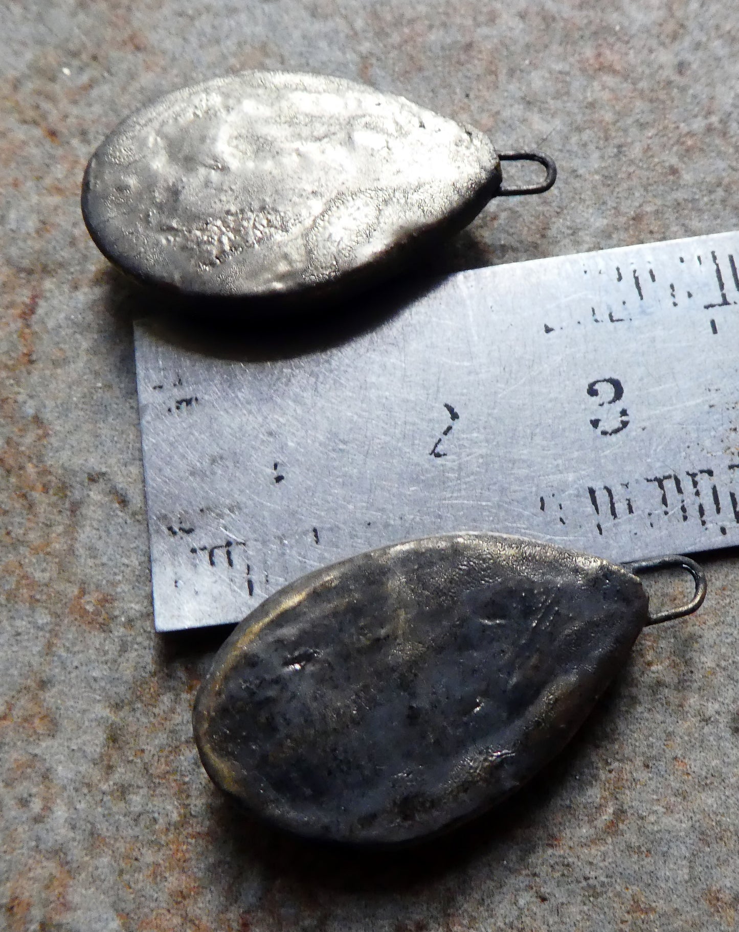 Ceramic  Moulded Teardrop Stapled Charms - Amber Ash