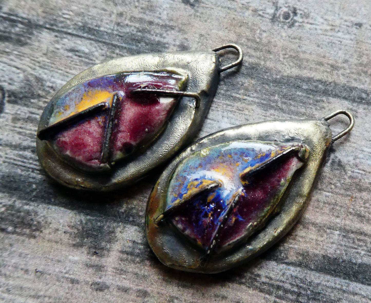 Ceramic  Moulded Teardrop Stapled Charms - Amber Ash