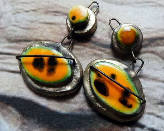 Ceramic  Moulded Stapled Disc Dangles -Papaya