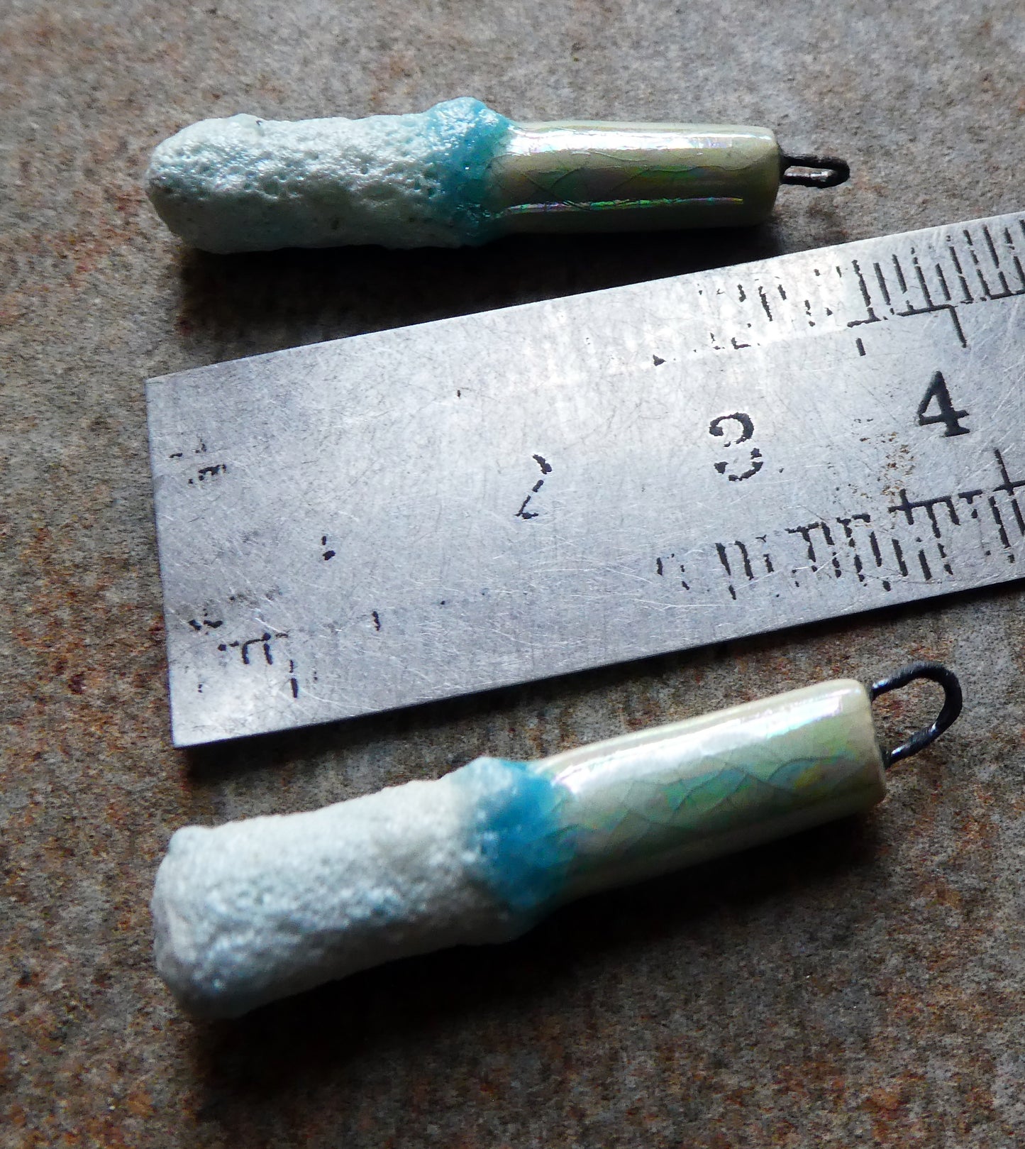 Ceramic Lustrous Snow and Ice Sticks -Aquamarine Crackle