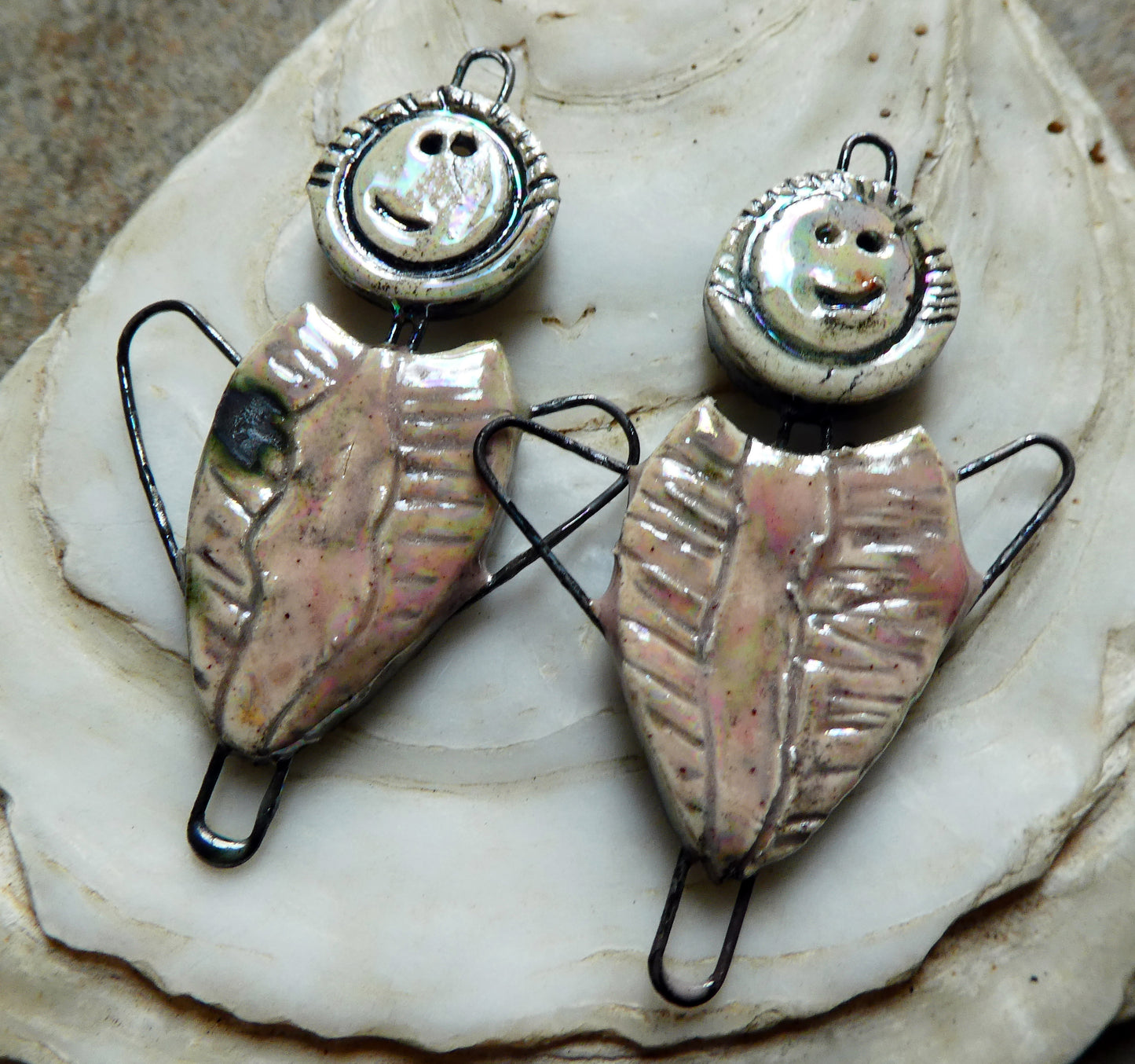 Ceramic Lustrous Simple Souls Angel Connectors -Morganite