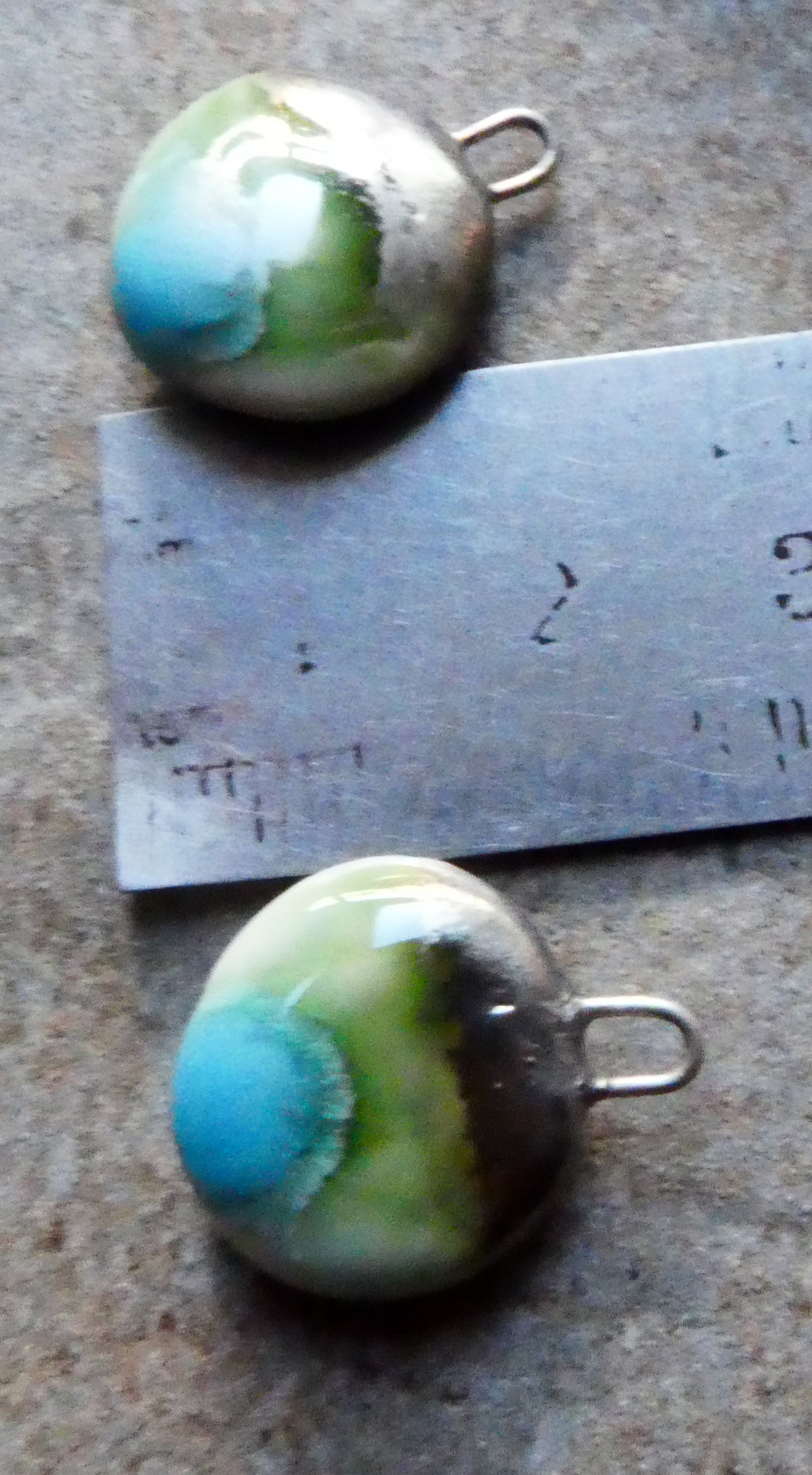 Ceramic Lustrous Disc Drops -Blue Ice