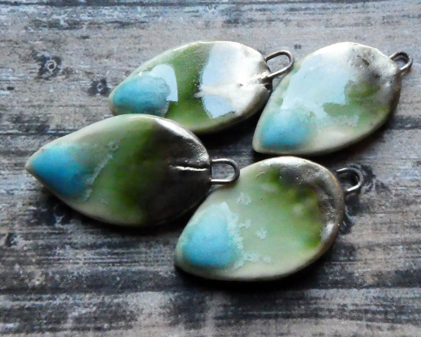 Ceramic Lustrous Flat Leaf Drops -Blue Ice